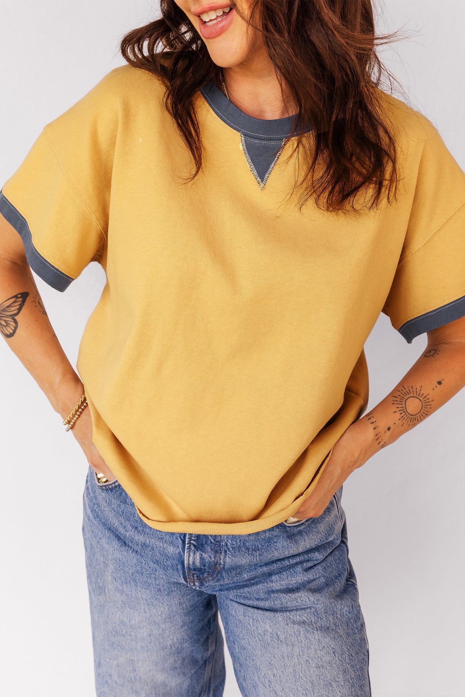 Contrast Trim Raw Hemline Short-Sleeved Loose Top