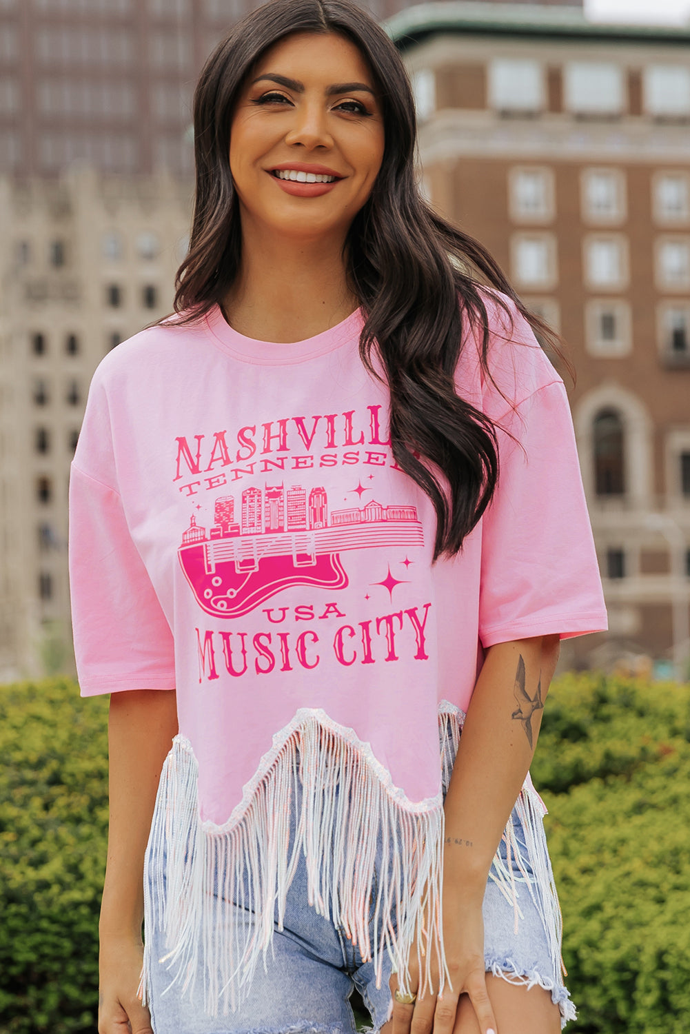 NASHVILE MUSIC CITY T-shirt graphique à sequins et ourlet à franges