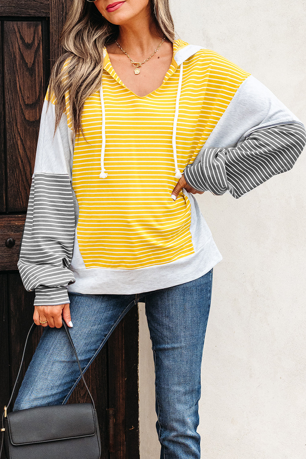 V-Neck Colorblock Drawcord Easy-Fit Fit Hooded Top