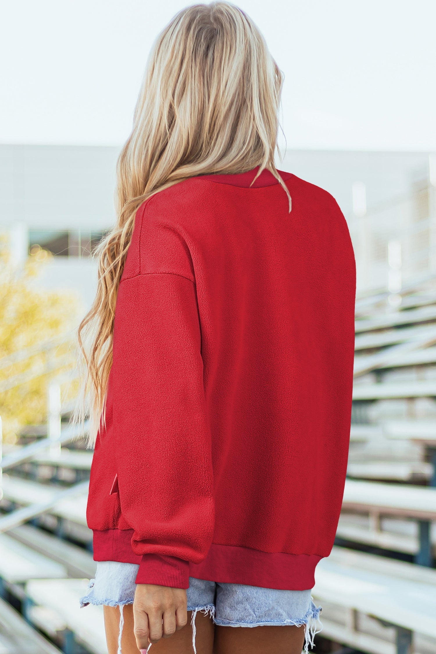 Oversize Sweatshirt Reversible Mock-Neck in Red