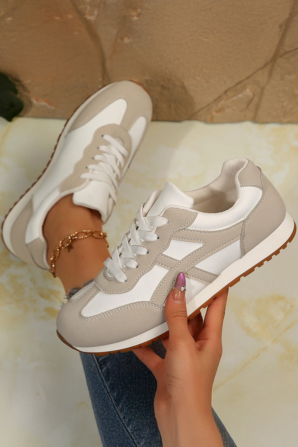 Colorblock Lace-up PU Leather Sneakers Style