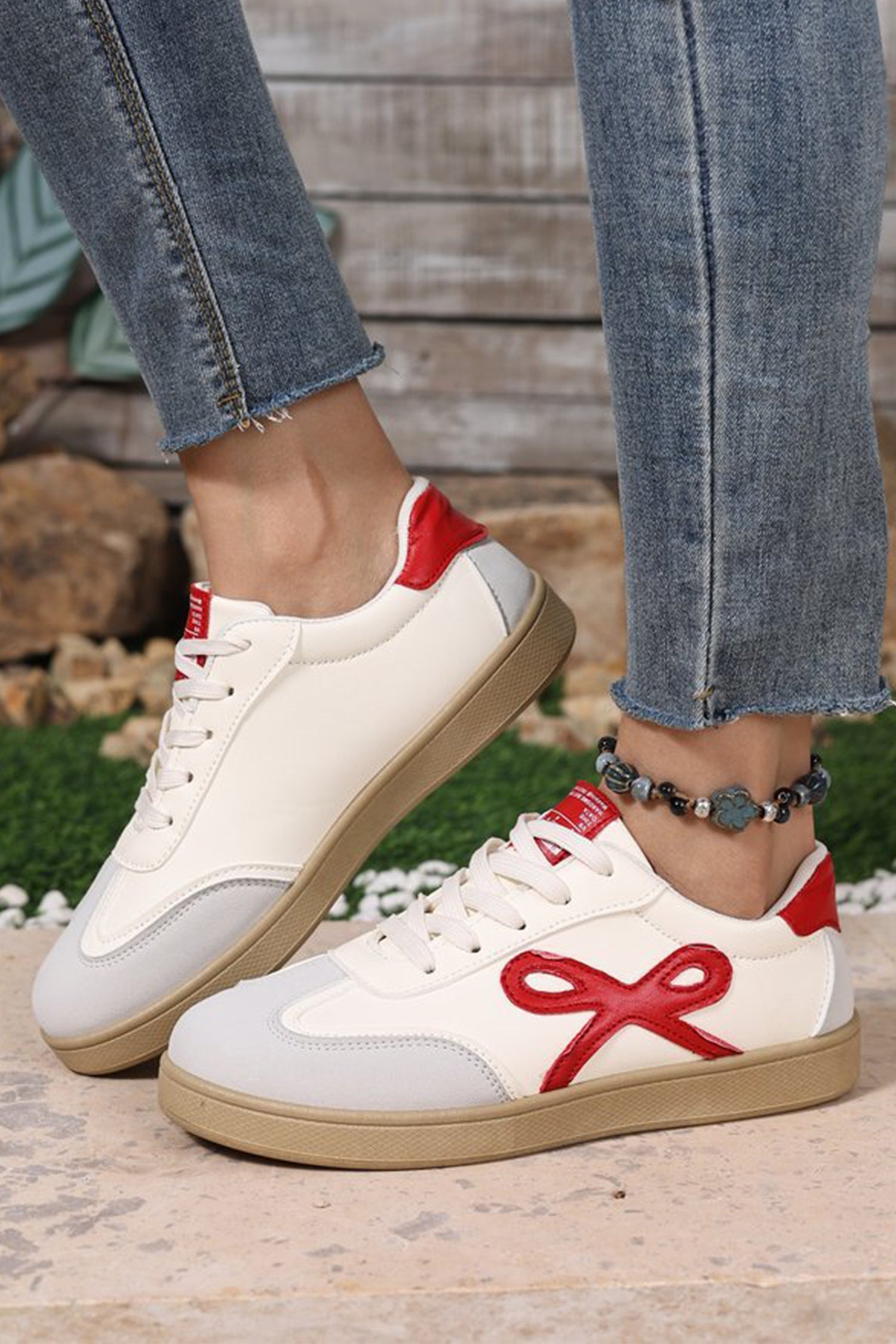 Cute Colorblock Bow Patch PU Leather Sneakers in Fiery Red