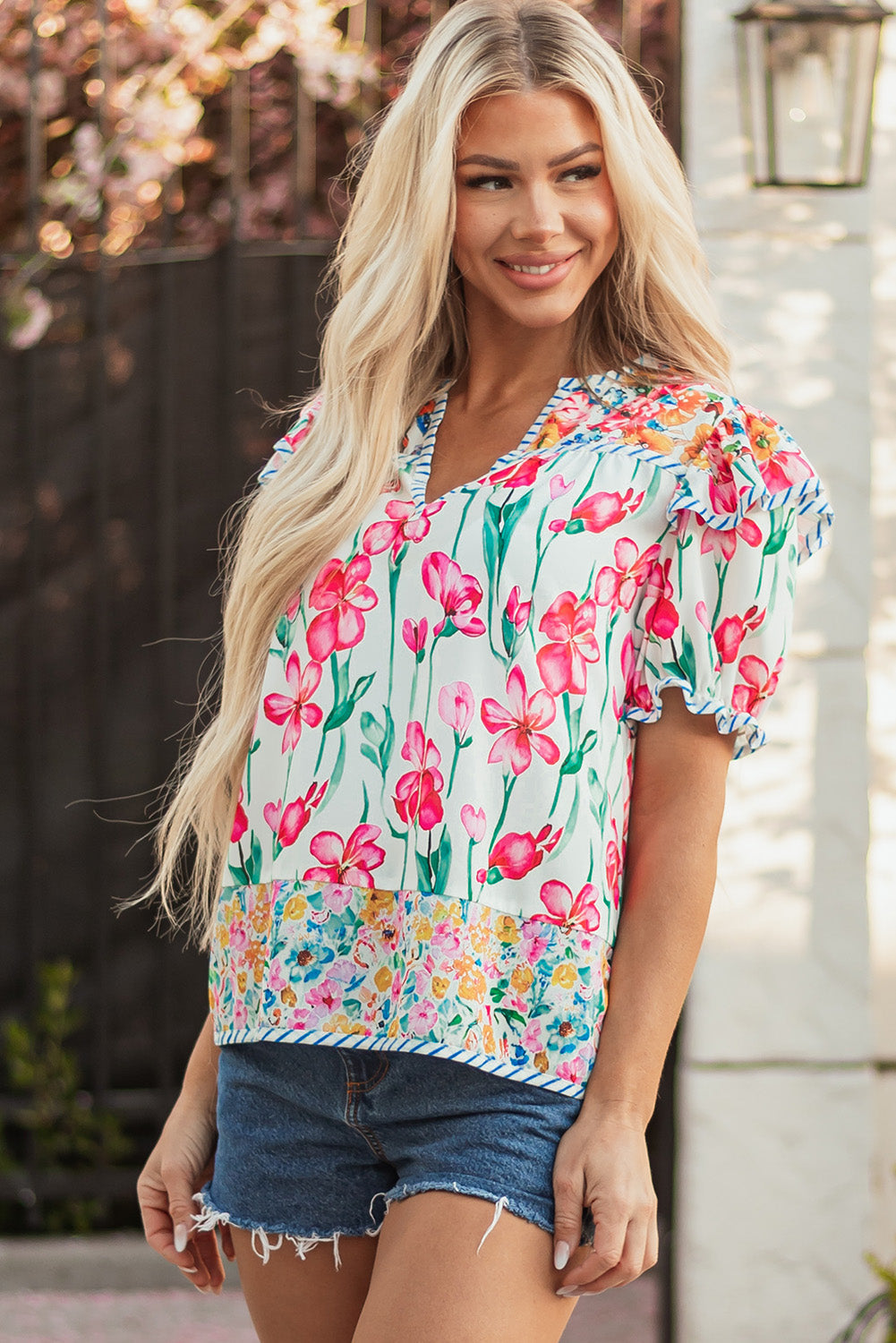 Striped Detail Floral-Print Detail Split Neck Short-Sleeved Blouse