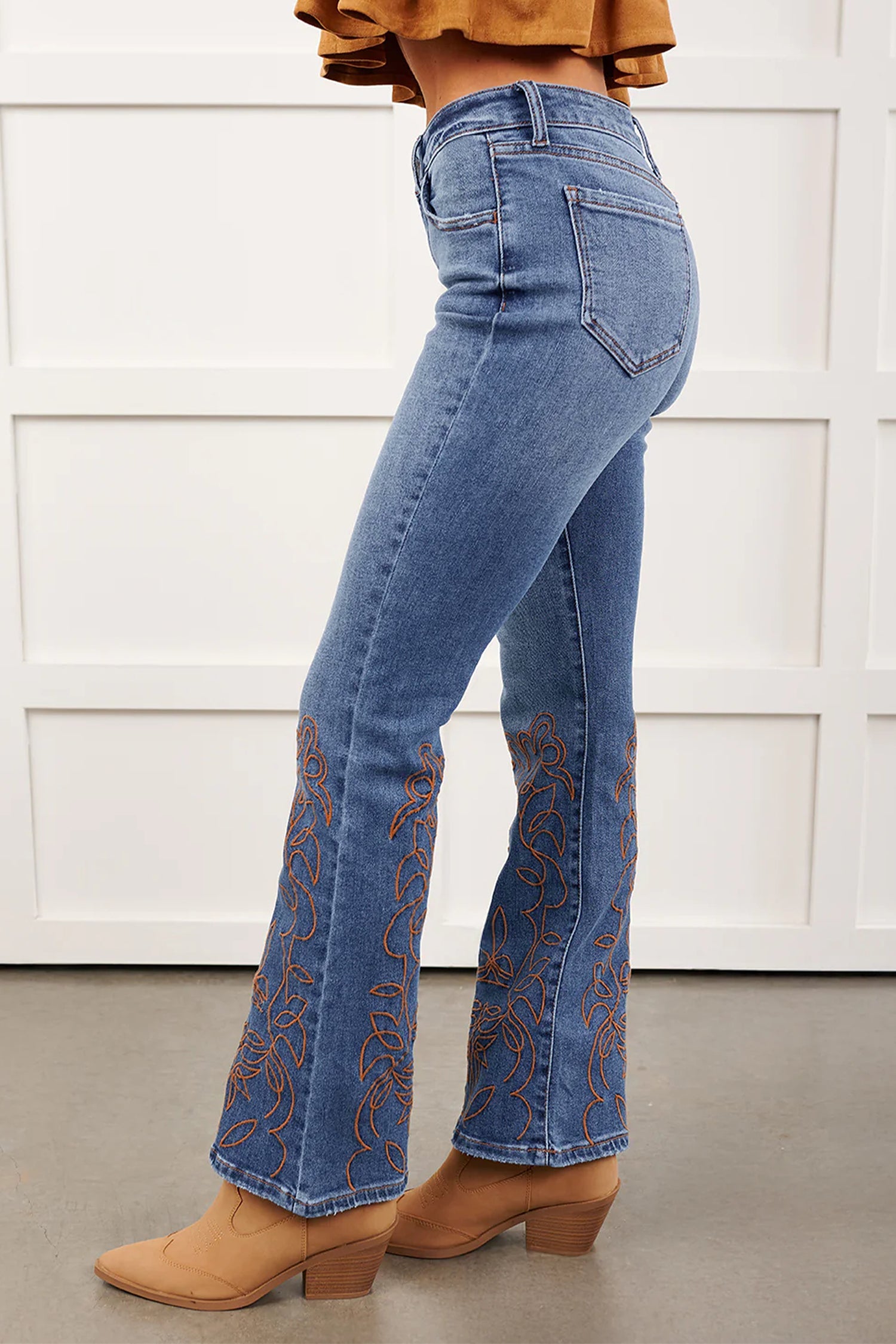 Embroidered Flare Leg Jeans in Ashleigh Blue