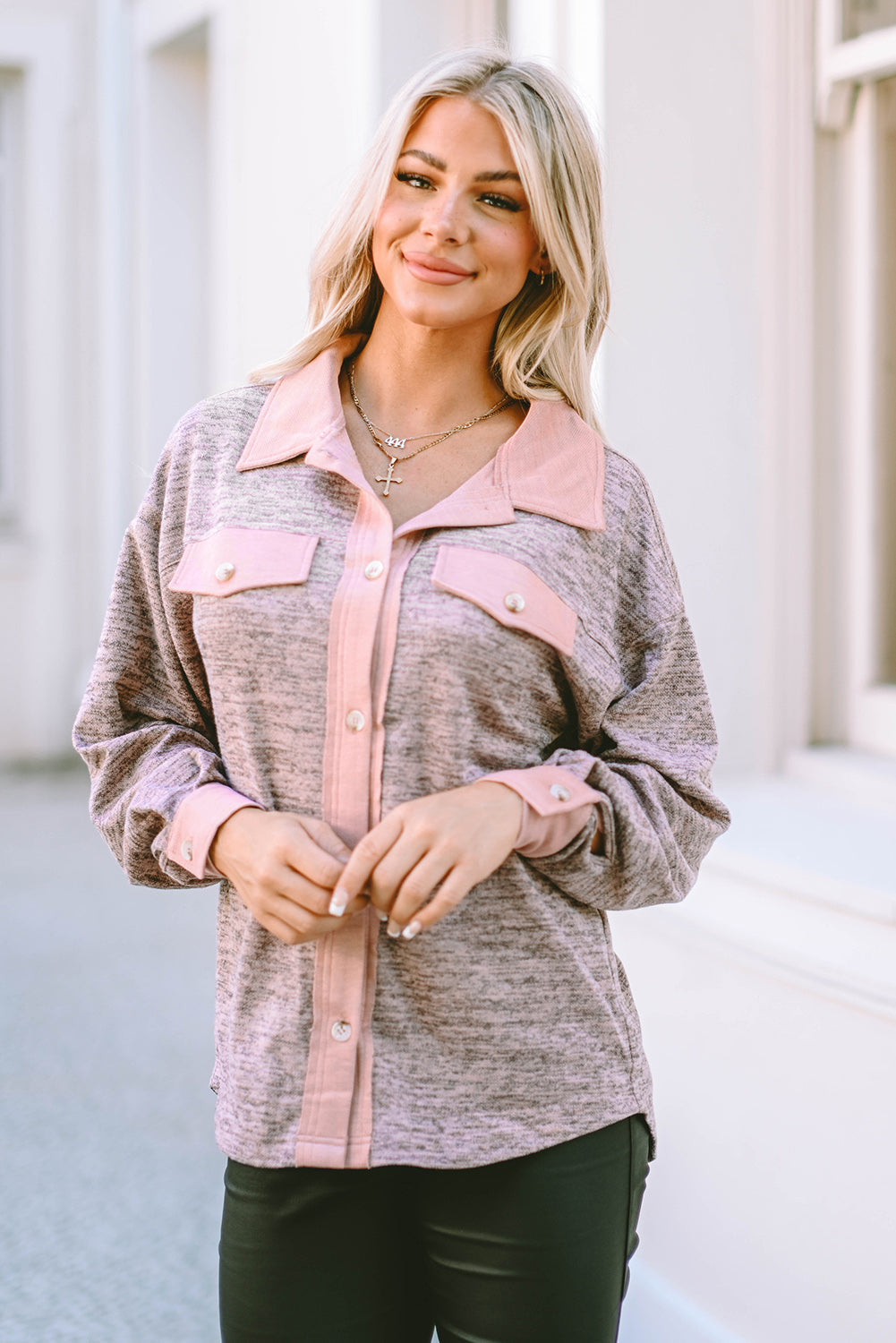 Veste décontractée rose à col et bordure contrastée