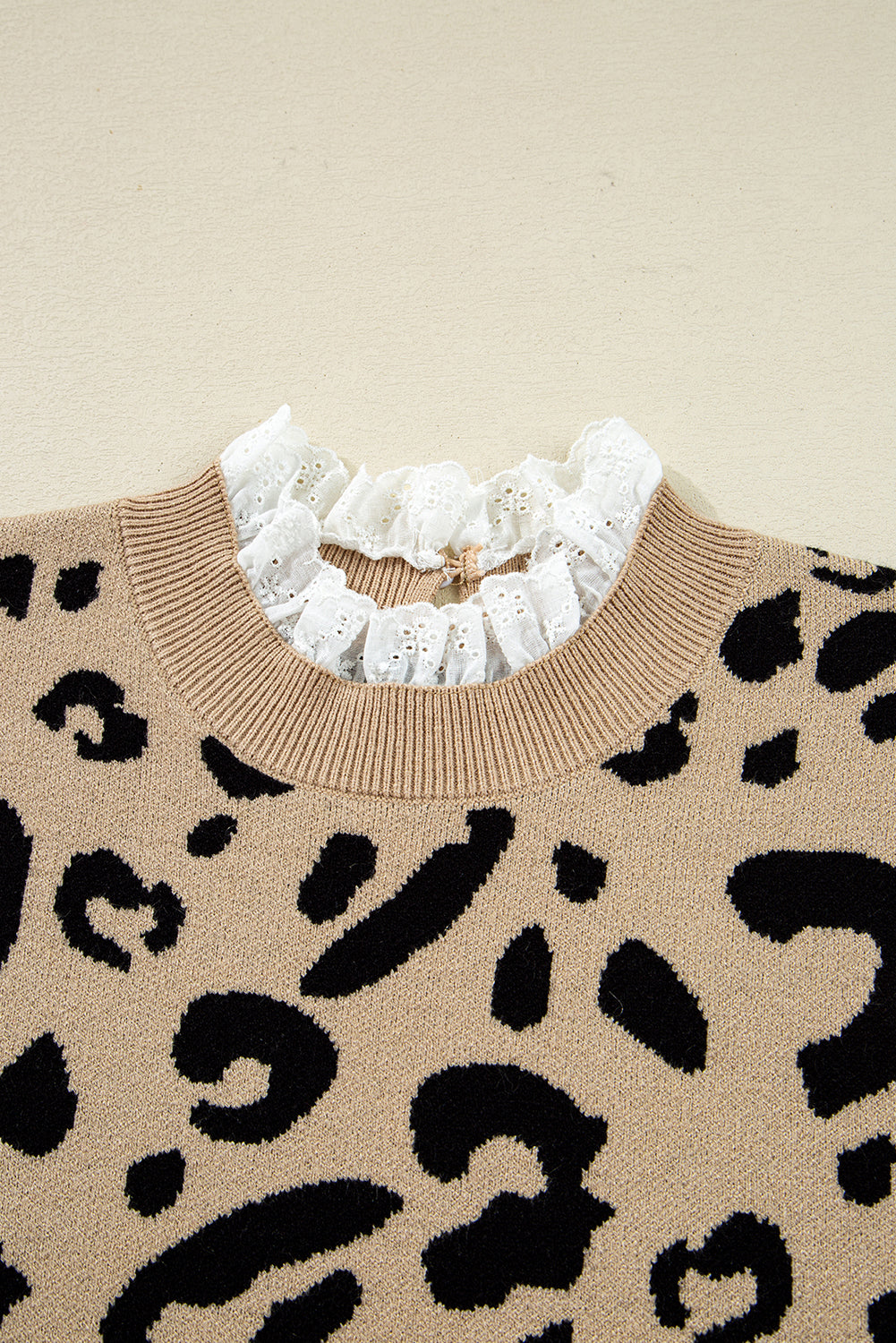 Pattern Lace Leopard Lace Rib-Knit Detail Button Cuffed Knit Top