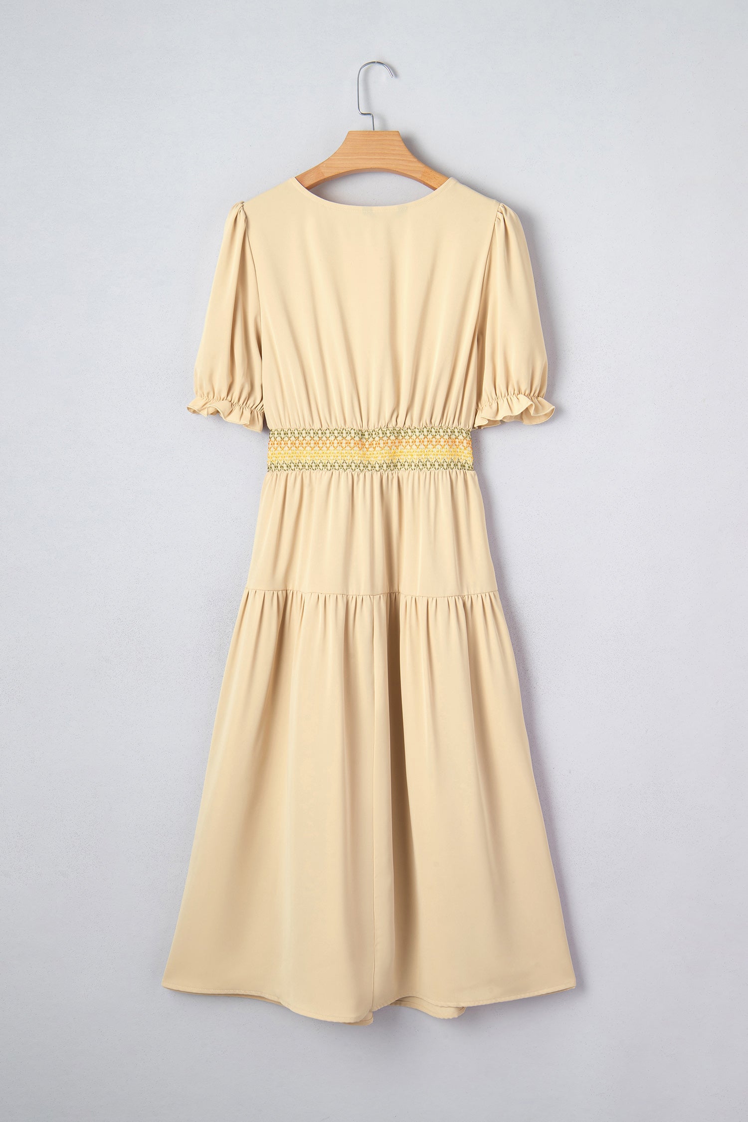Waist Short-Sleeved Elastic Short-Sleeved Midi Dress in Apricot