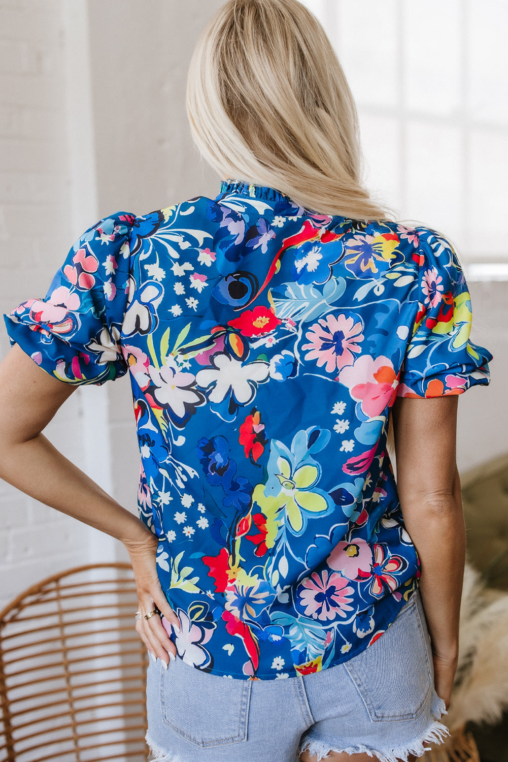 Flower Print Collared V-Neck Puff Short-Sleeved Loose Blouse