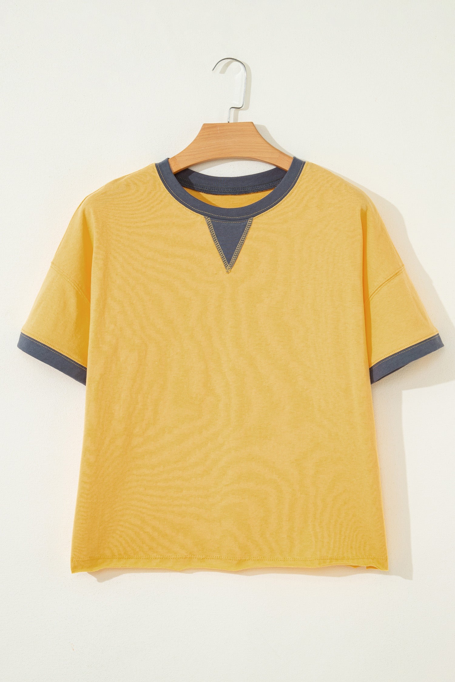 Contrast Trim Raw Hemline Short-Sleeved Loose Top