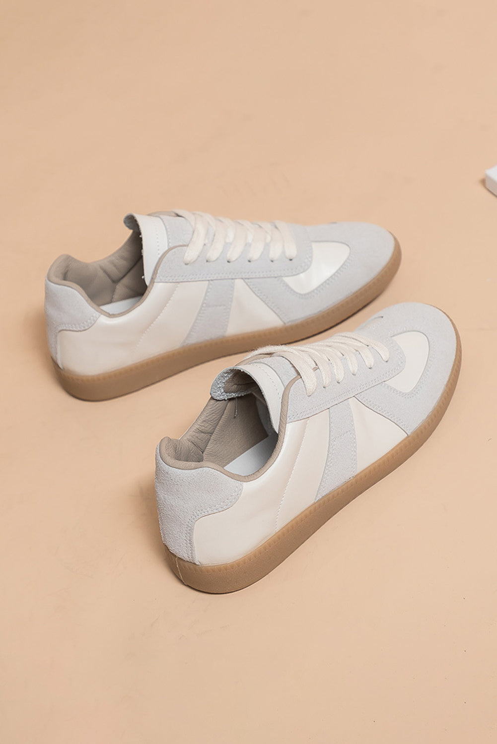 Suede PU Leather Patched Lace-up Flat Shoes