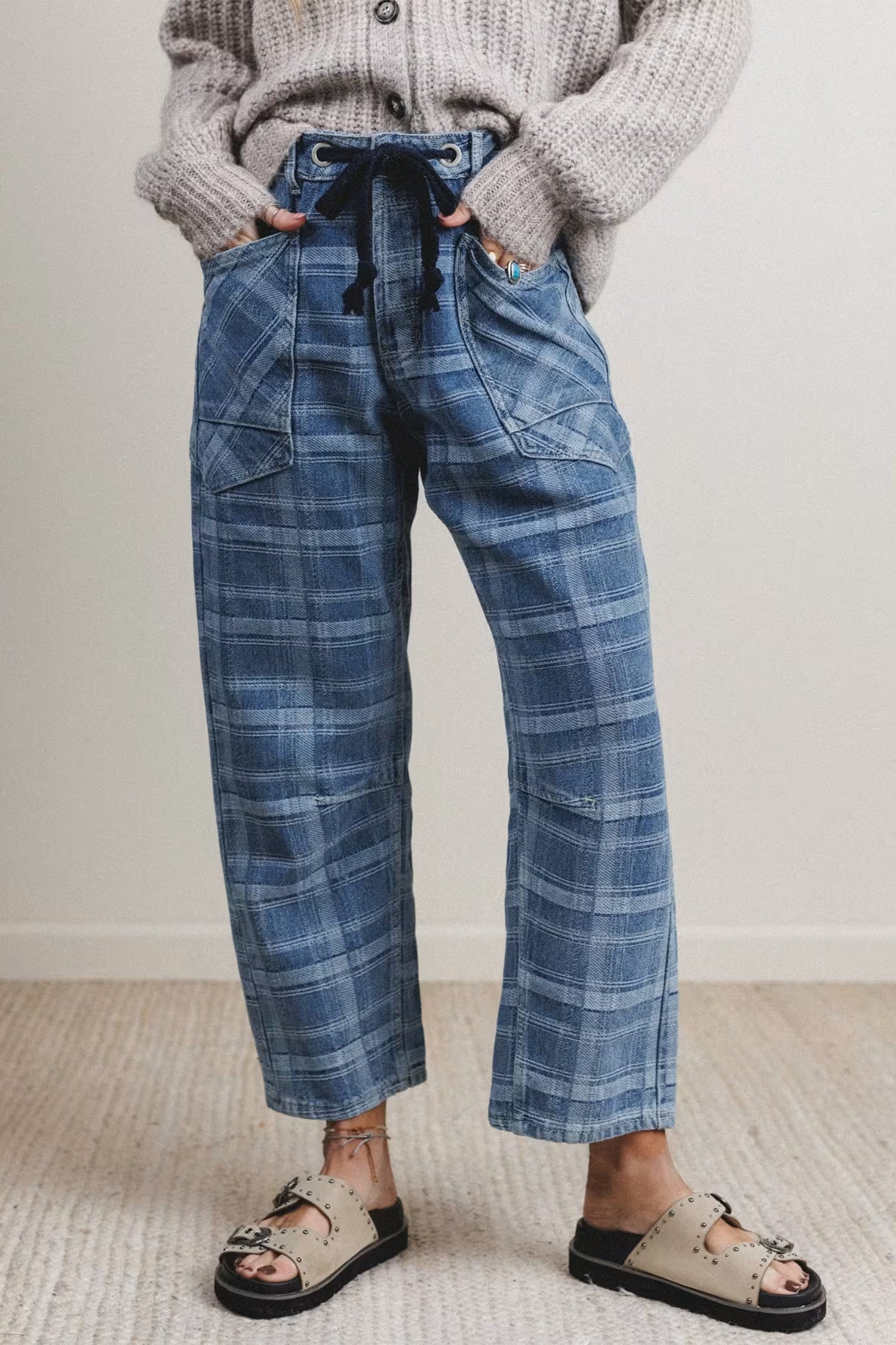 Denim Grommet Plaid Grommet Drawcord Waist Ankle-Length Jeans in Sky Blue