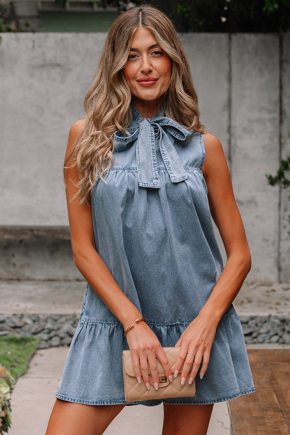 Sleeveless Bowknot Neck Ruffled Chambray Dress