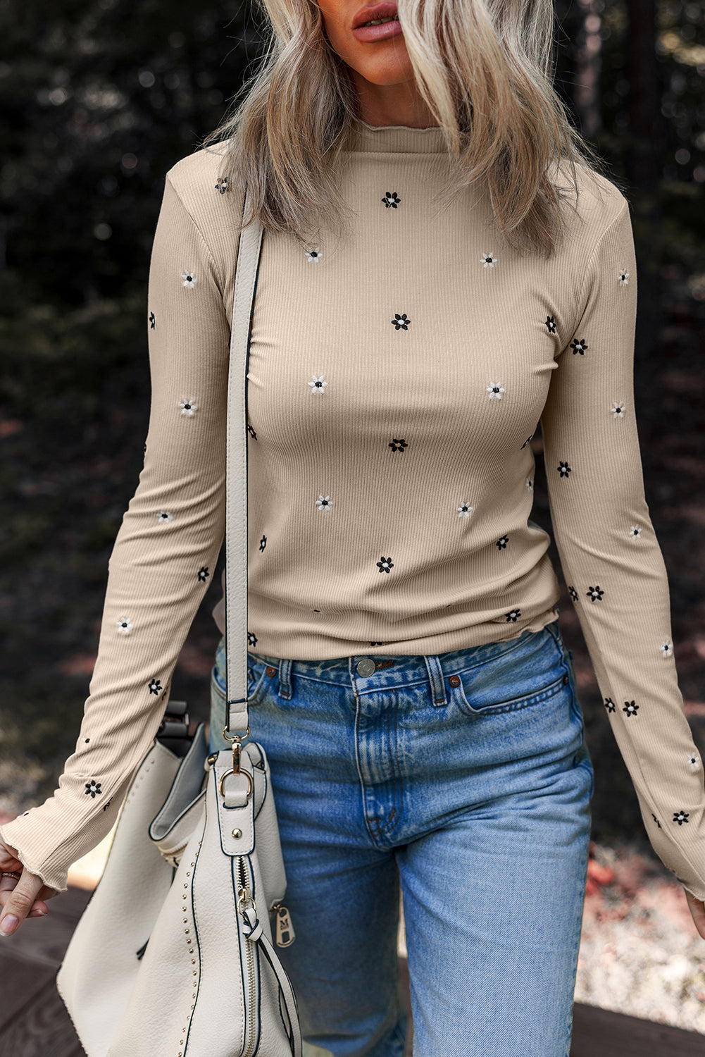 Floral Jet Stream Embroidered Detail Rib-Knit Long-Sleeved Top