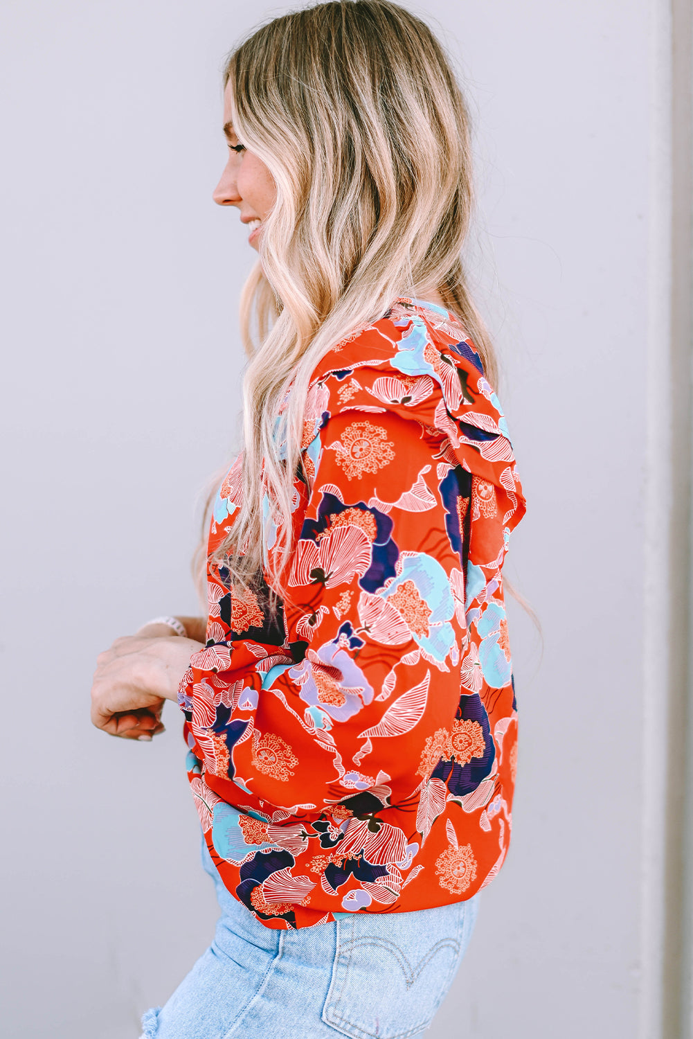 Women's Blouse Featuring Ruffle-Trimmed Balloon Sleeve Floral-Print Print