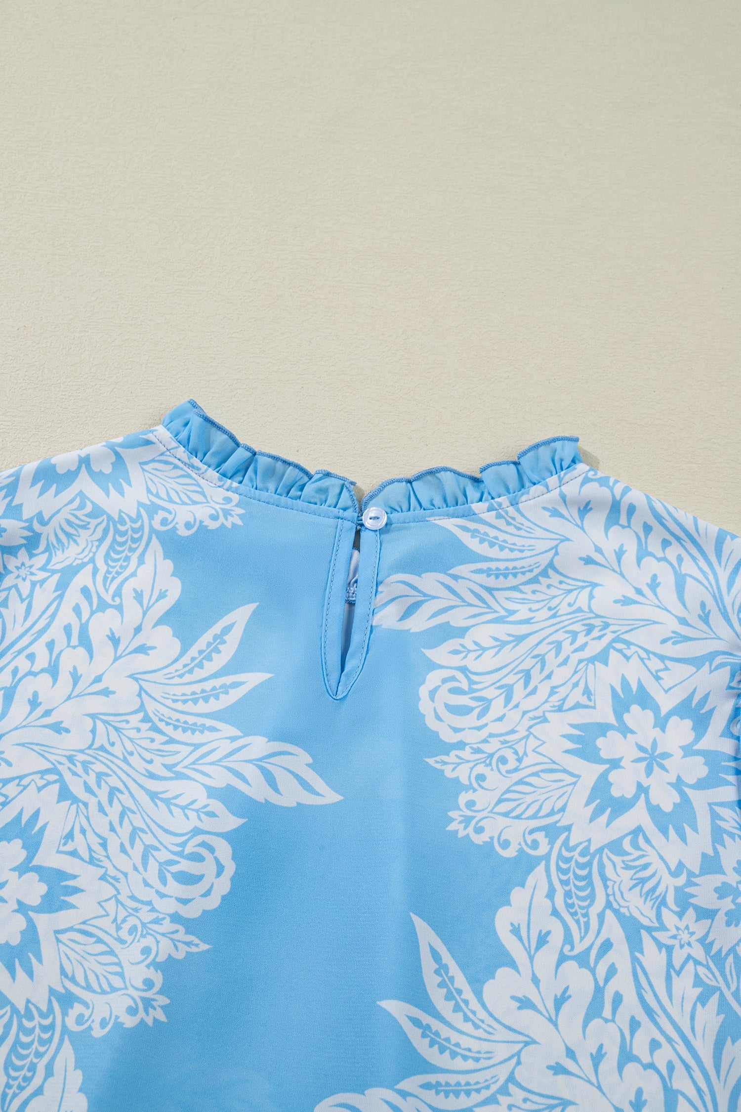 Ruffled Sleeve Collar Puff Flower Blouse