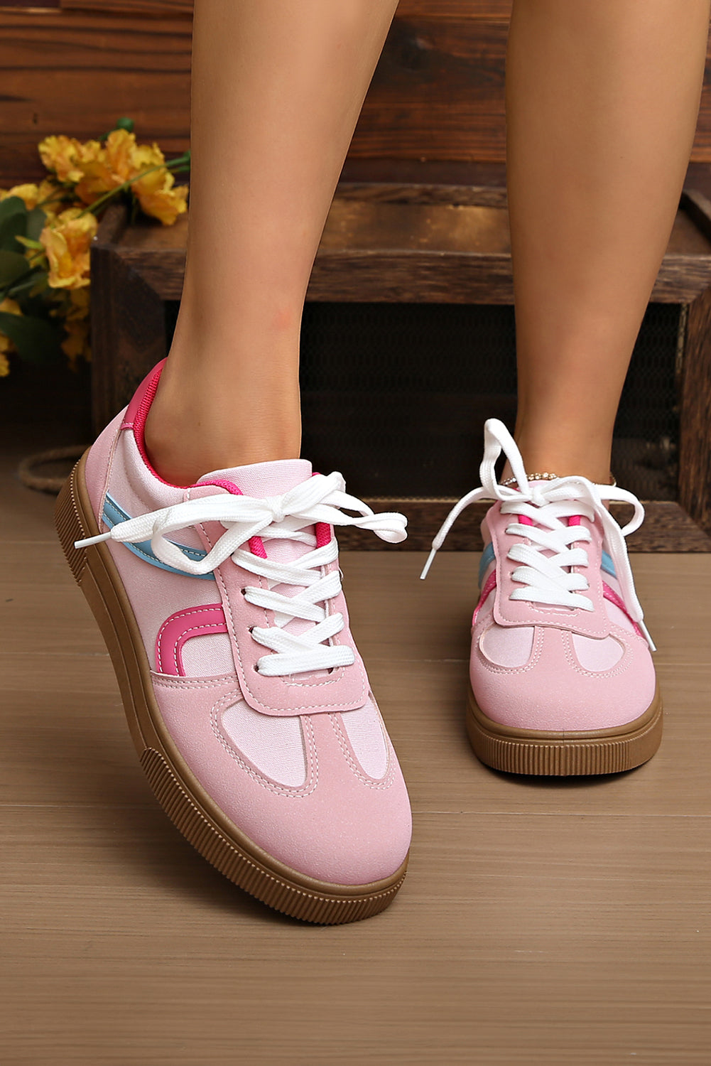PU Leather Colorblock Leather Patchwork Lace Up Flat Shoes