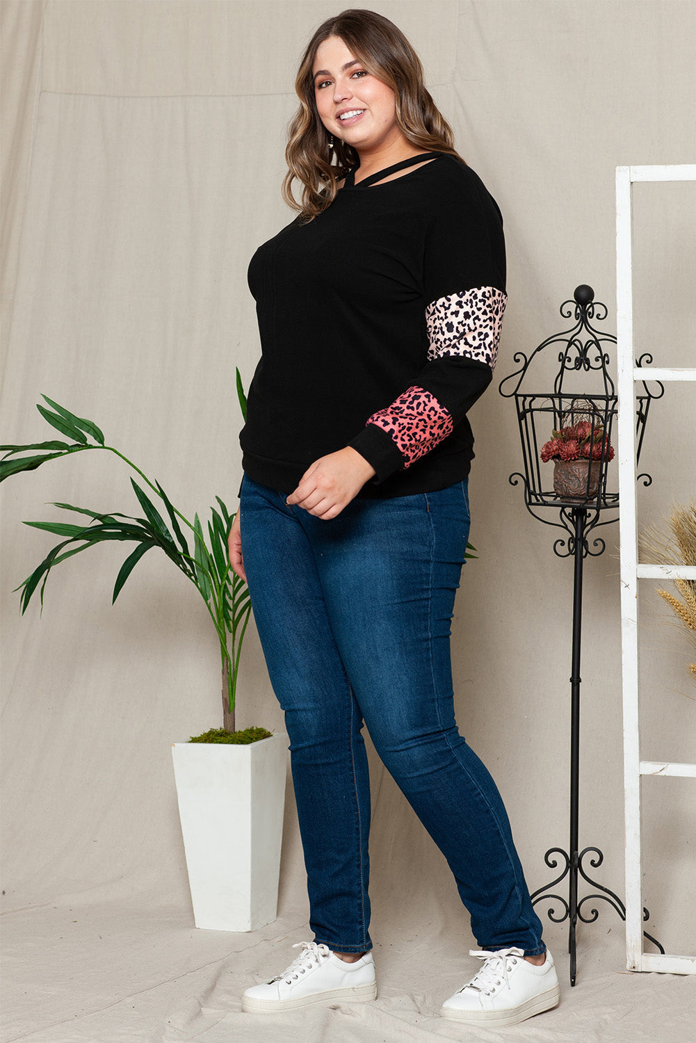 Women's Top Featuring Plus Size Leopard-Print Patchwork Strappy Neck
