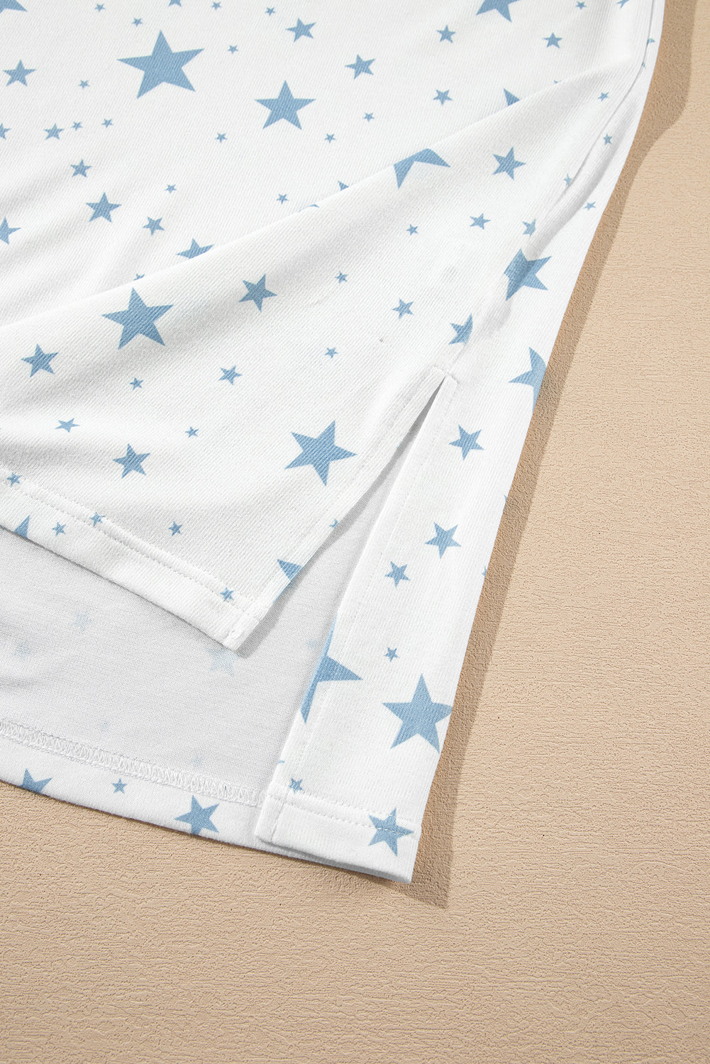 Stars Print Drop-Shoulder Roomy T Shirt with Slits