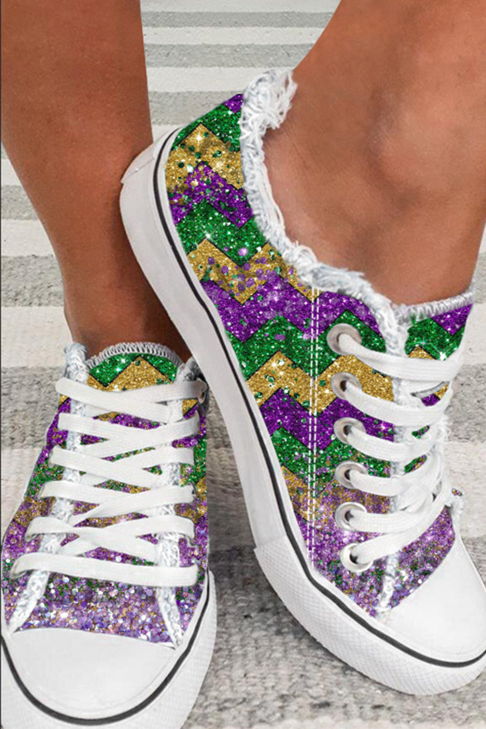 Chevron Striped Shiny Striped Lace-up Flat Canvas Shoes