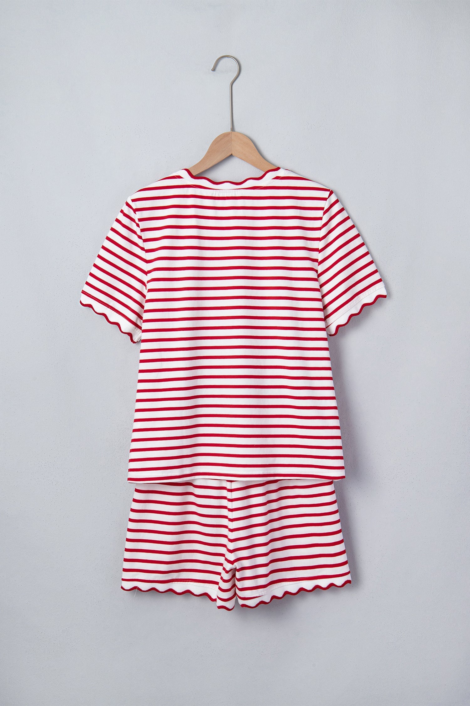 Cute Red Stripe Scallop Trim Everyday Top 2pcs Short Set