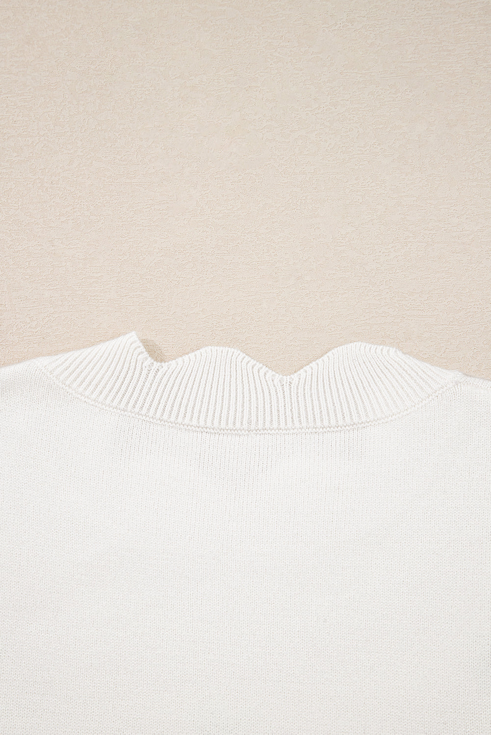 Floral Embroidered Scallop Hem Cropped Knit Top