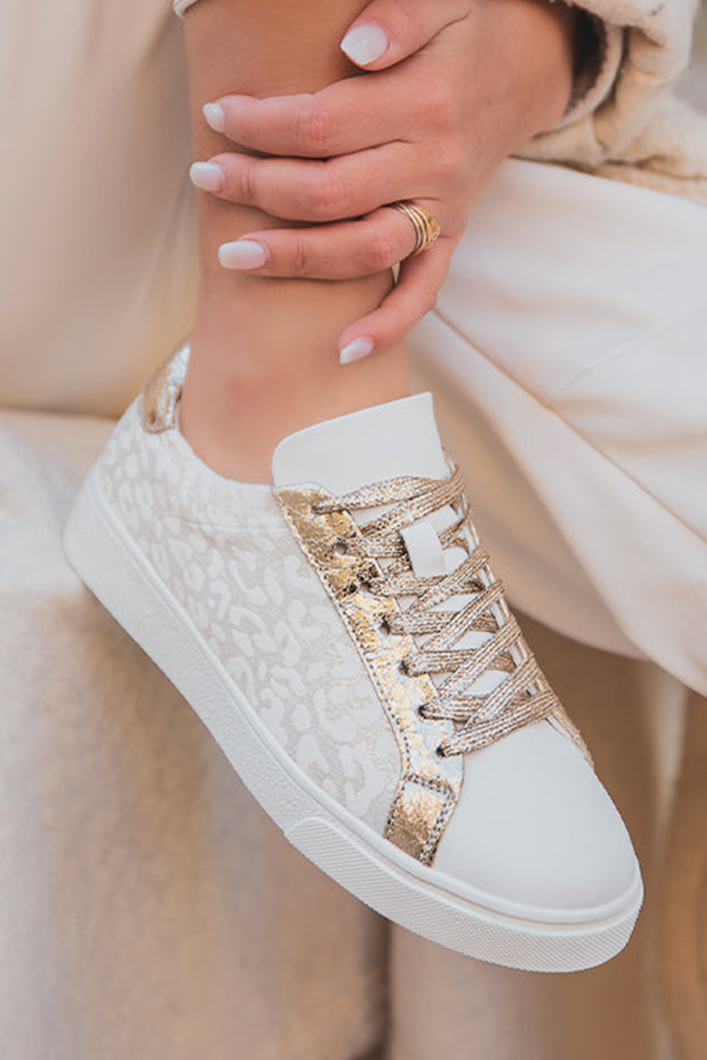 Patched Leopard-Print Glitter PU Leather Lace-up Shoes