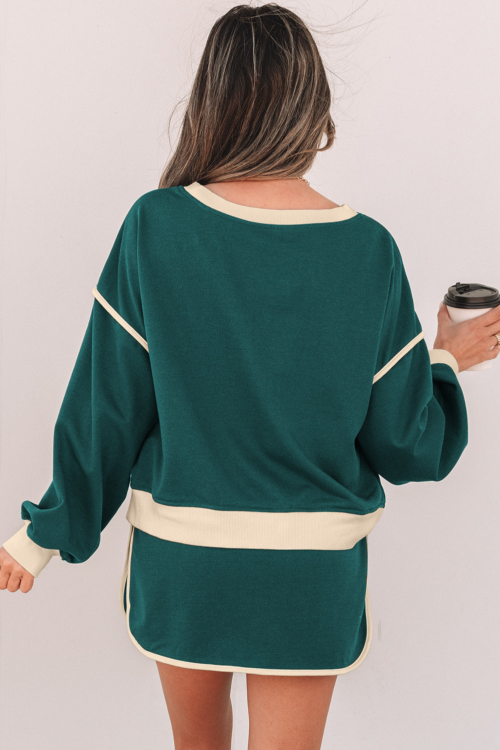 Contrast Evergreen Color Loose Pullover and Lace-up Waist Skort Set