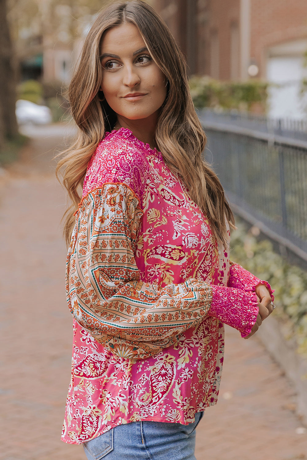 Floral Printed Mixed Printed Puff Sleeve V-Neck Shirt