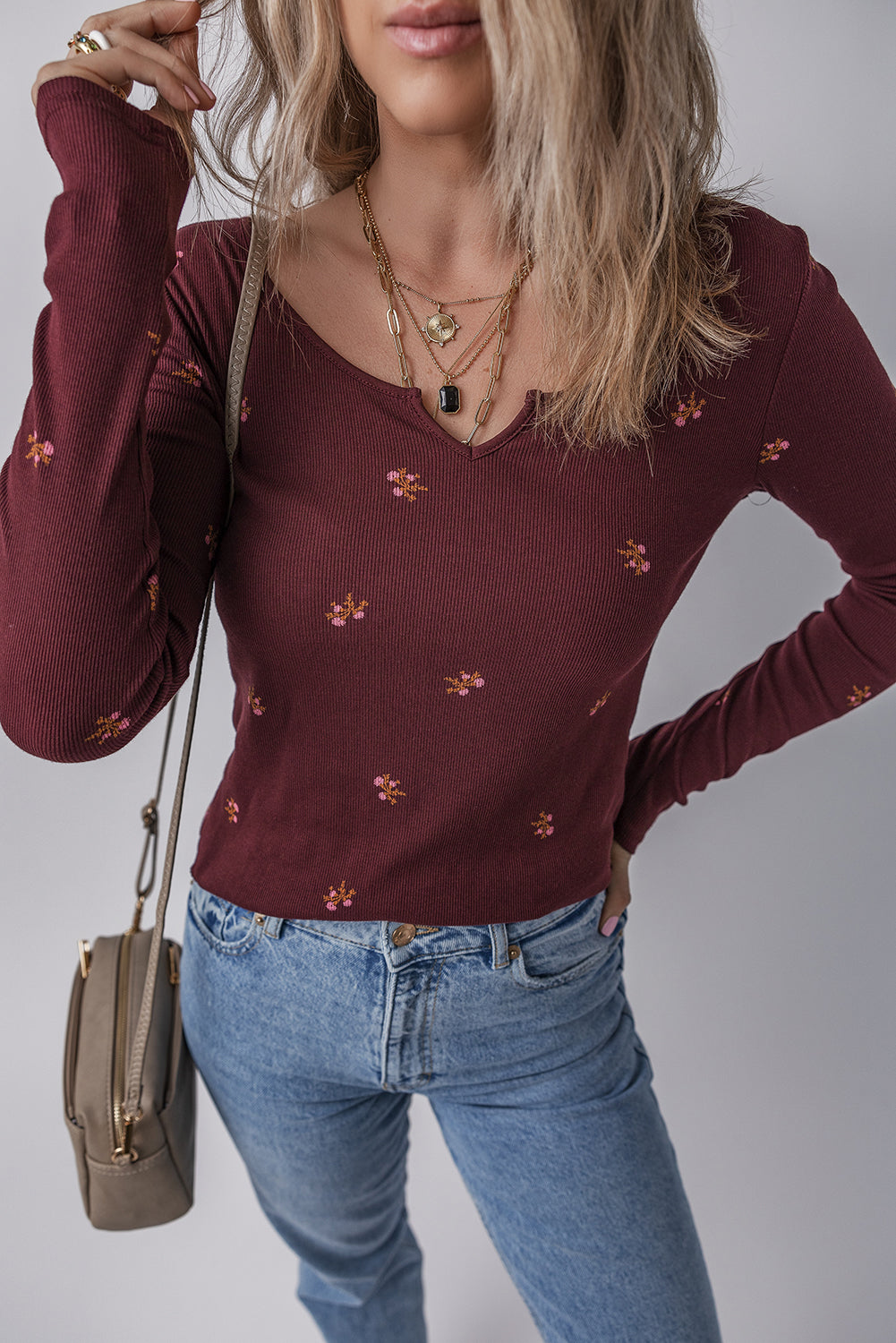 Notched Neck Floral-Print Rib-Knit Long-Sleeved Top in Burgundy
