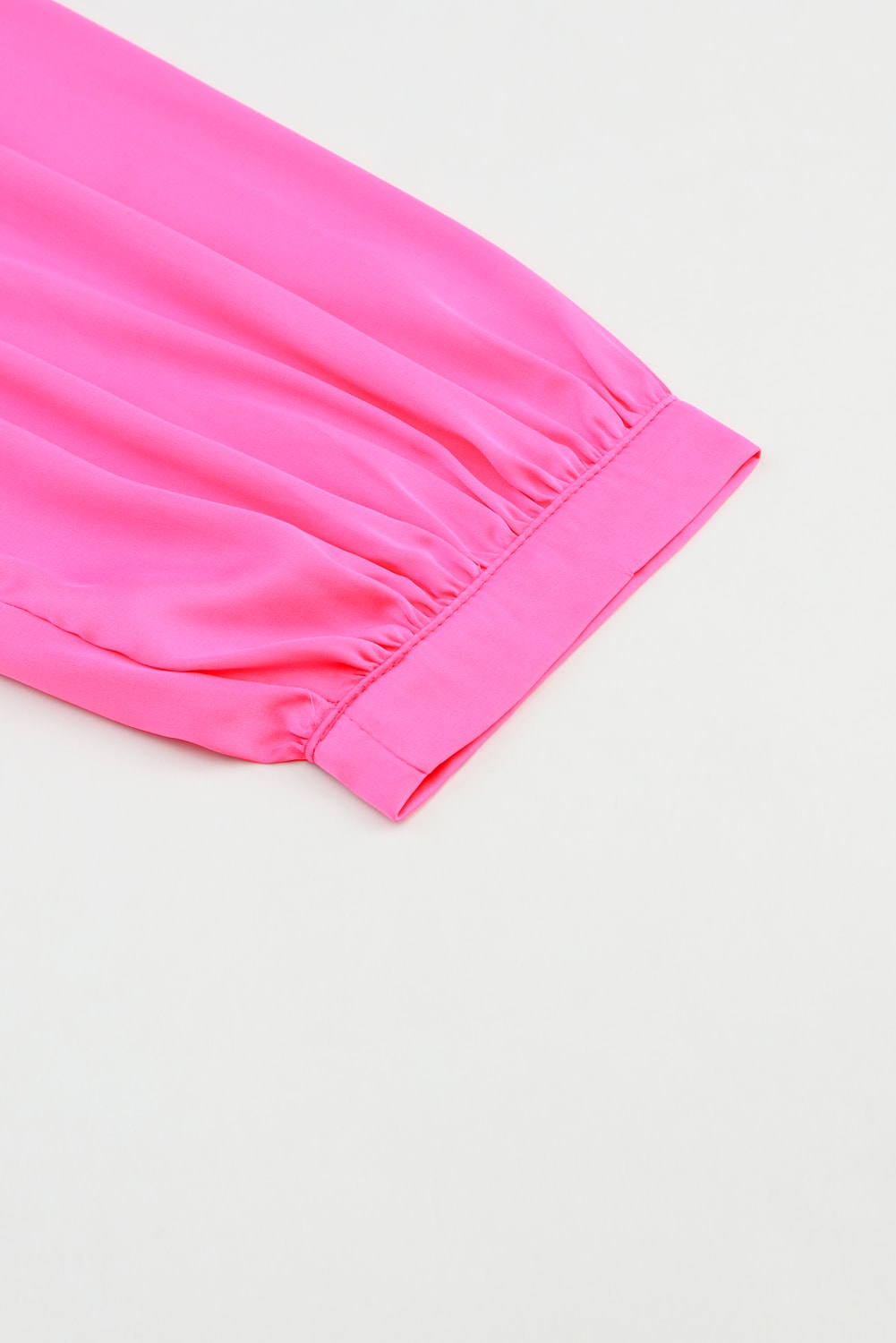 Women's Crew Neck Satin Puff Long-Sleeve Blouse