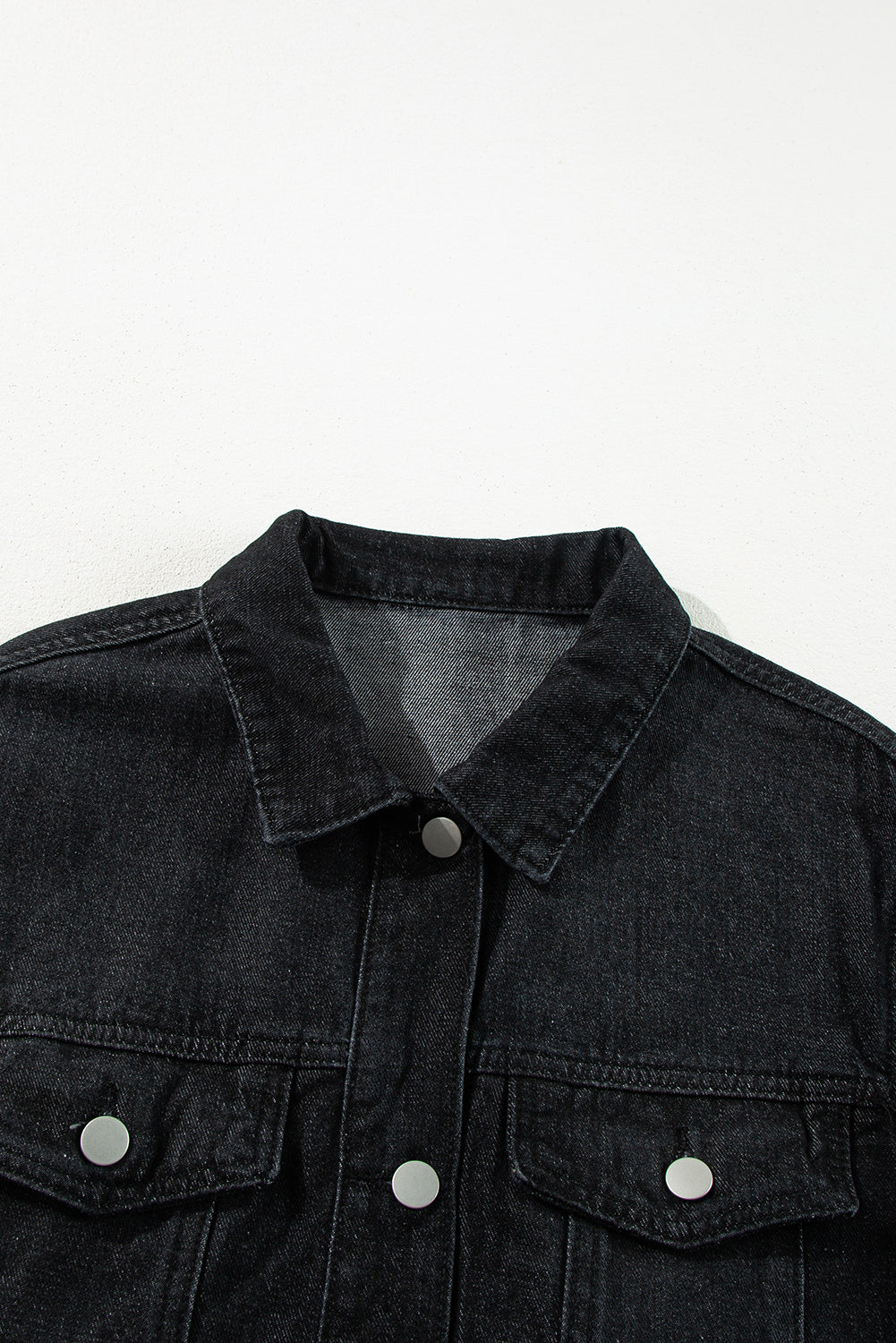 Ruffled Raw Edge Short-Sleeved Denim Jacket in Black