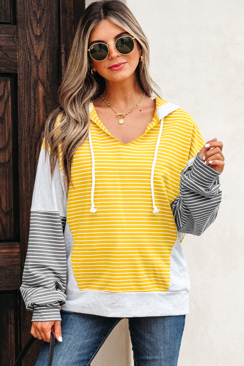 V-Neck Colorblock Drawcord Easy-Fit Fit Hooded Top