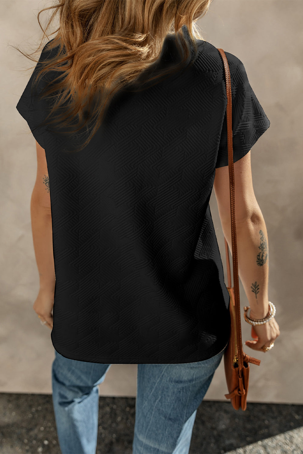 Women's Collared Textured V Neck Top