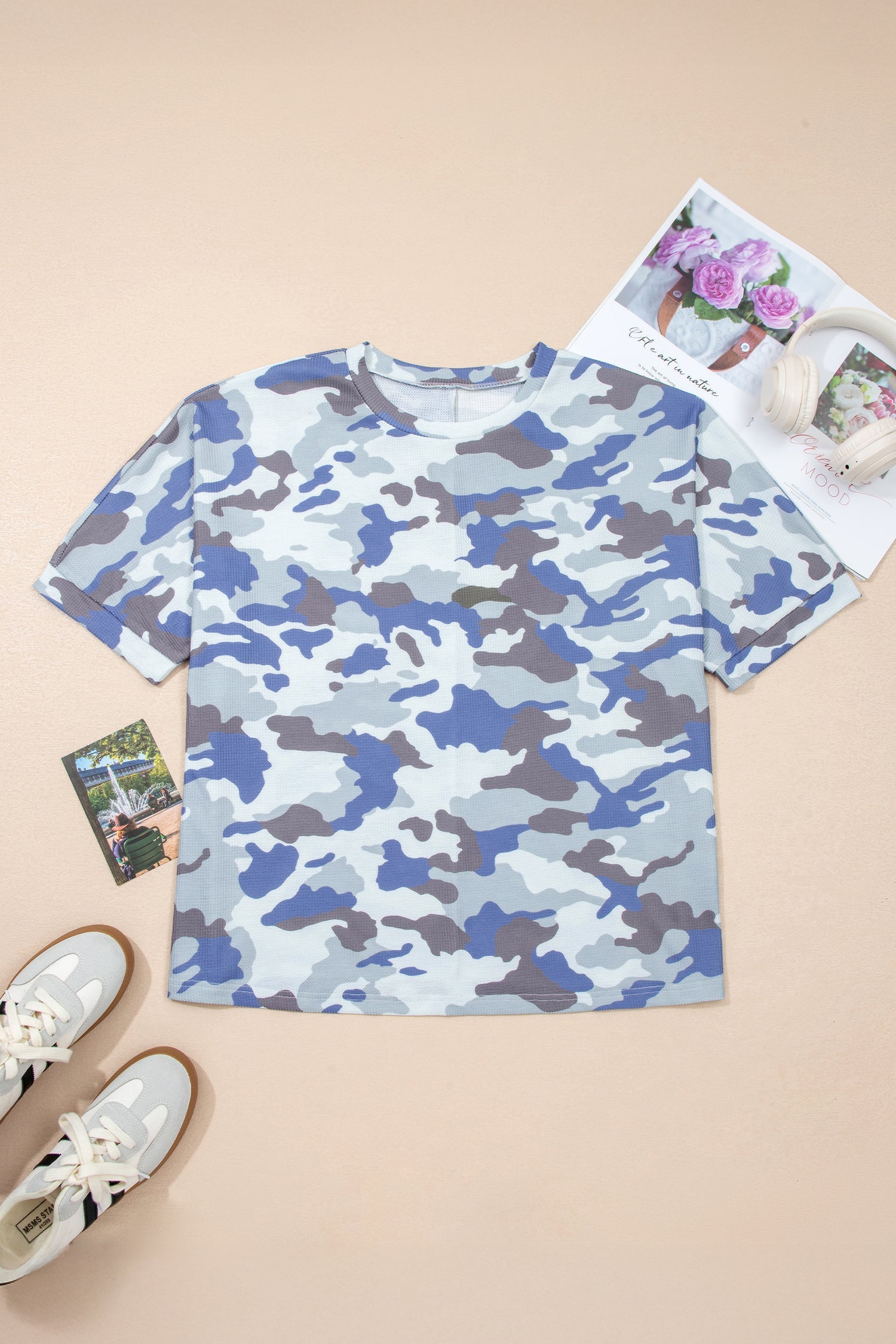 Plus Size Camouflage Print Textured Everyday Tee in Gray
