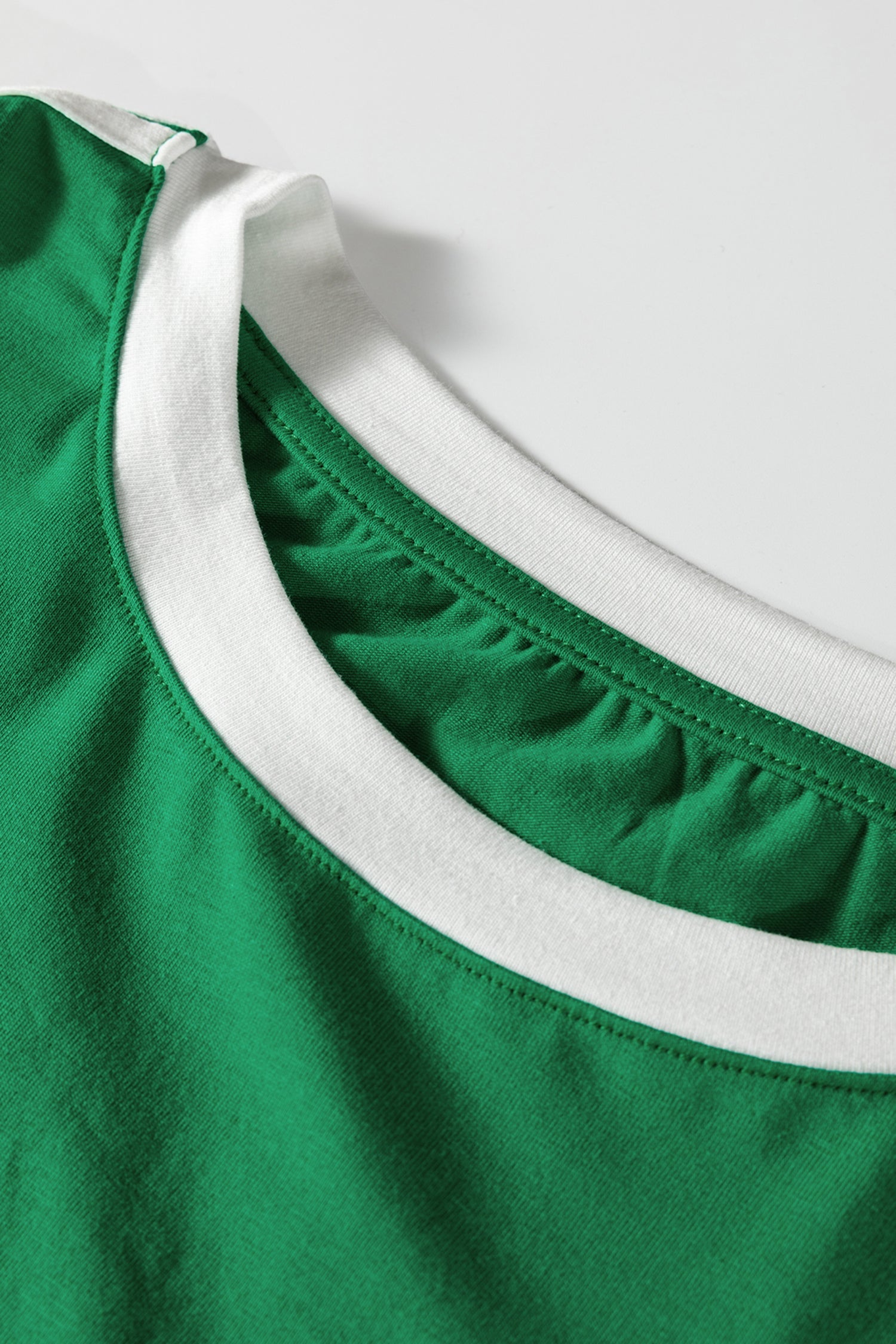 Contrast Crew-Neck Long-Sleeved T Shirt