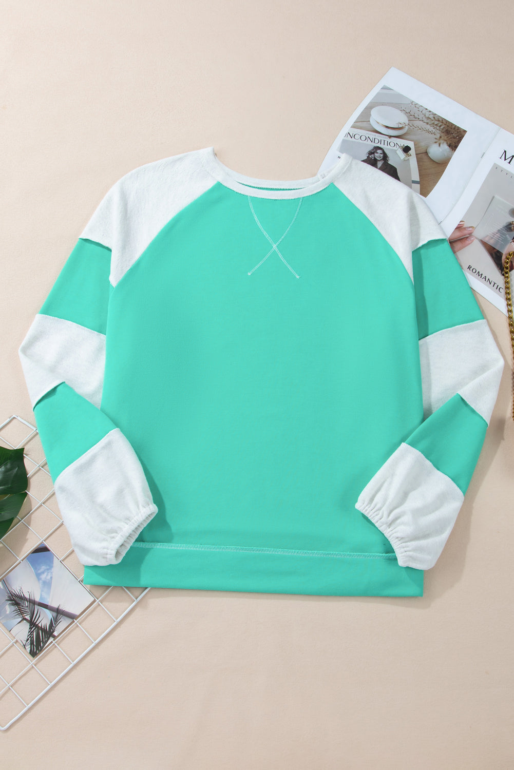 Sweat-shirt color block patchwork coutures croisées