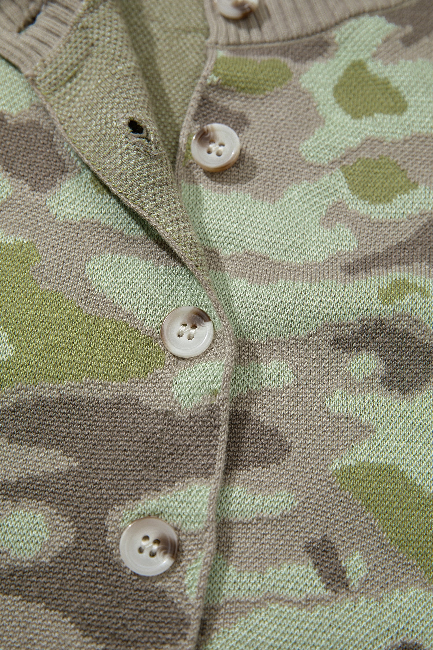 Camo Front Print Button Loose Knit Top Vest in Green