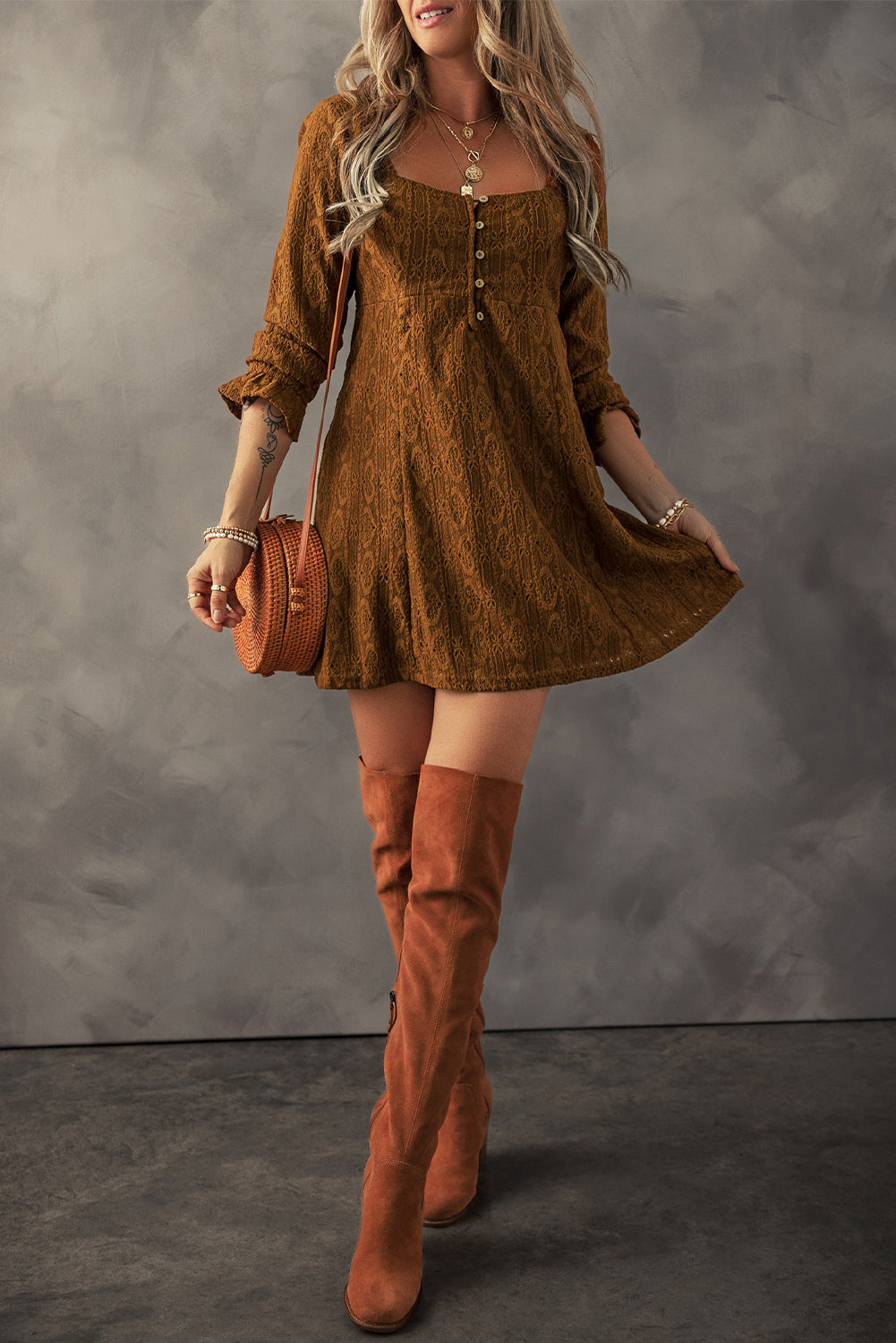 Women's Mini Dress Featuring Shift Lace-Trimmed Square Neck