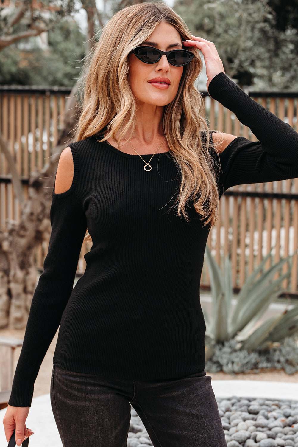 Rib-Knit Knit Cold Shoulder Knit Top in Black