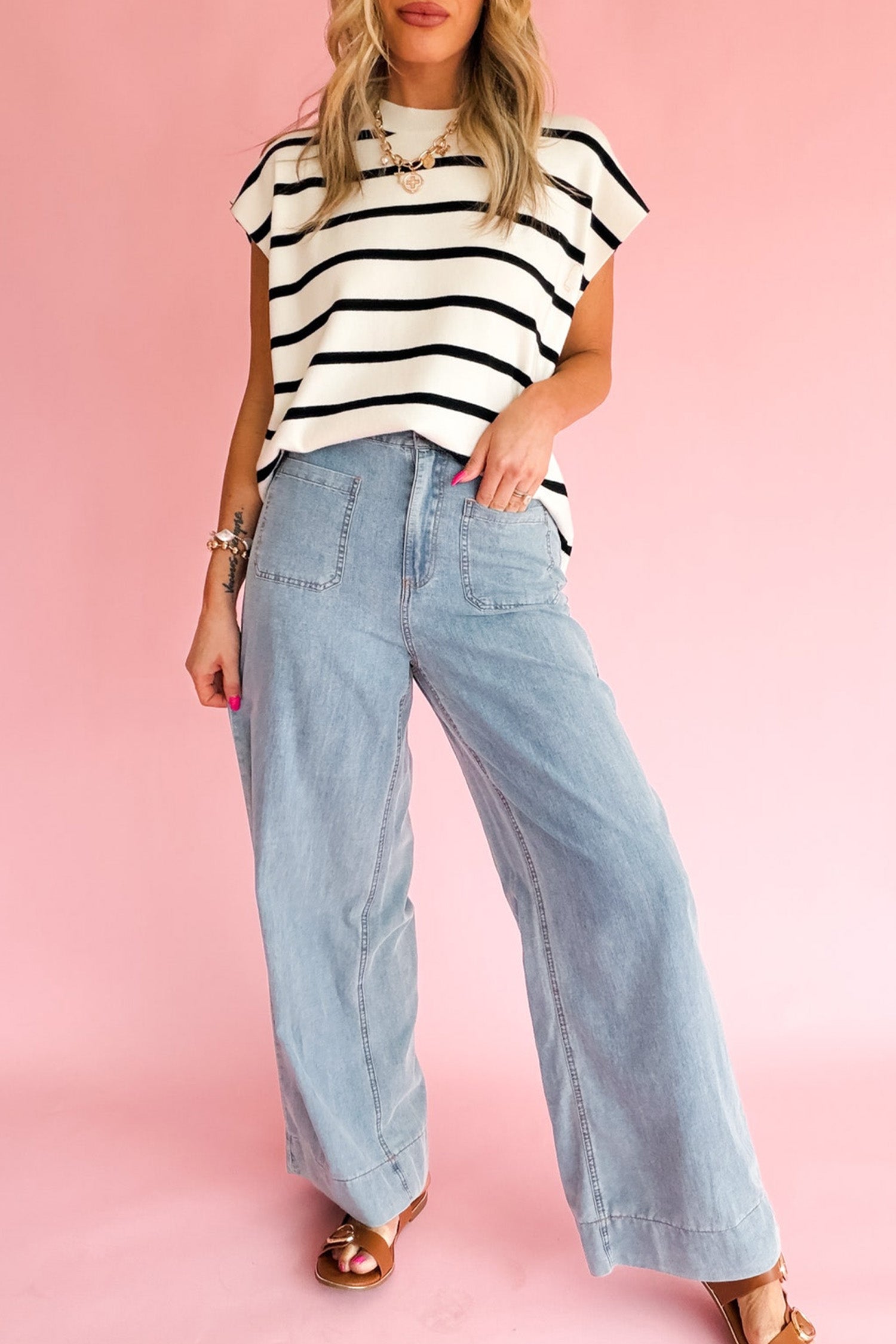 Regular Solid Full-Length Pocket Detail Denim Jeans in Beau Blue