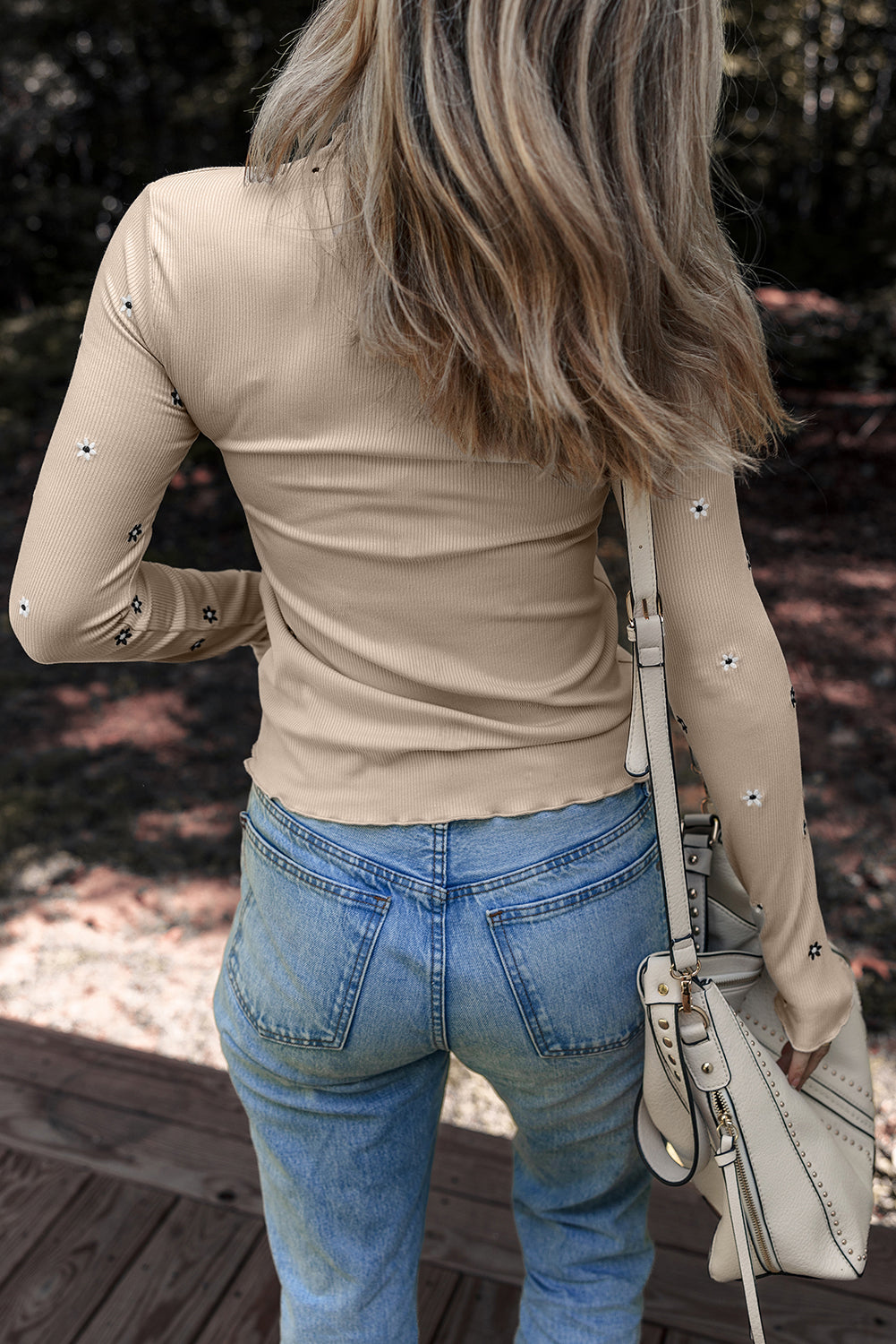 Floral Jet Stream Embroidered Detail Rib-Knit Long-Sleeved Top