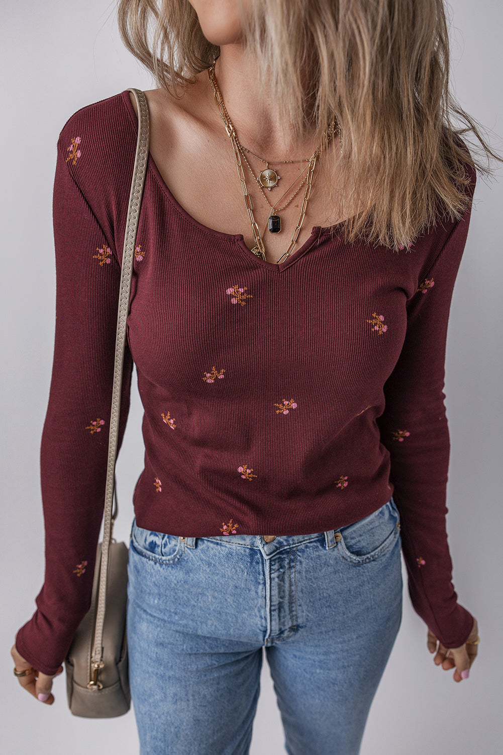 Notched Neck Floral-Print Rib-Knit Long-Sleeved Top in Burgundy