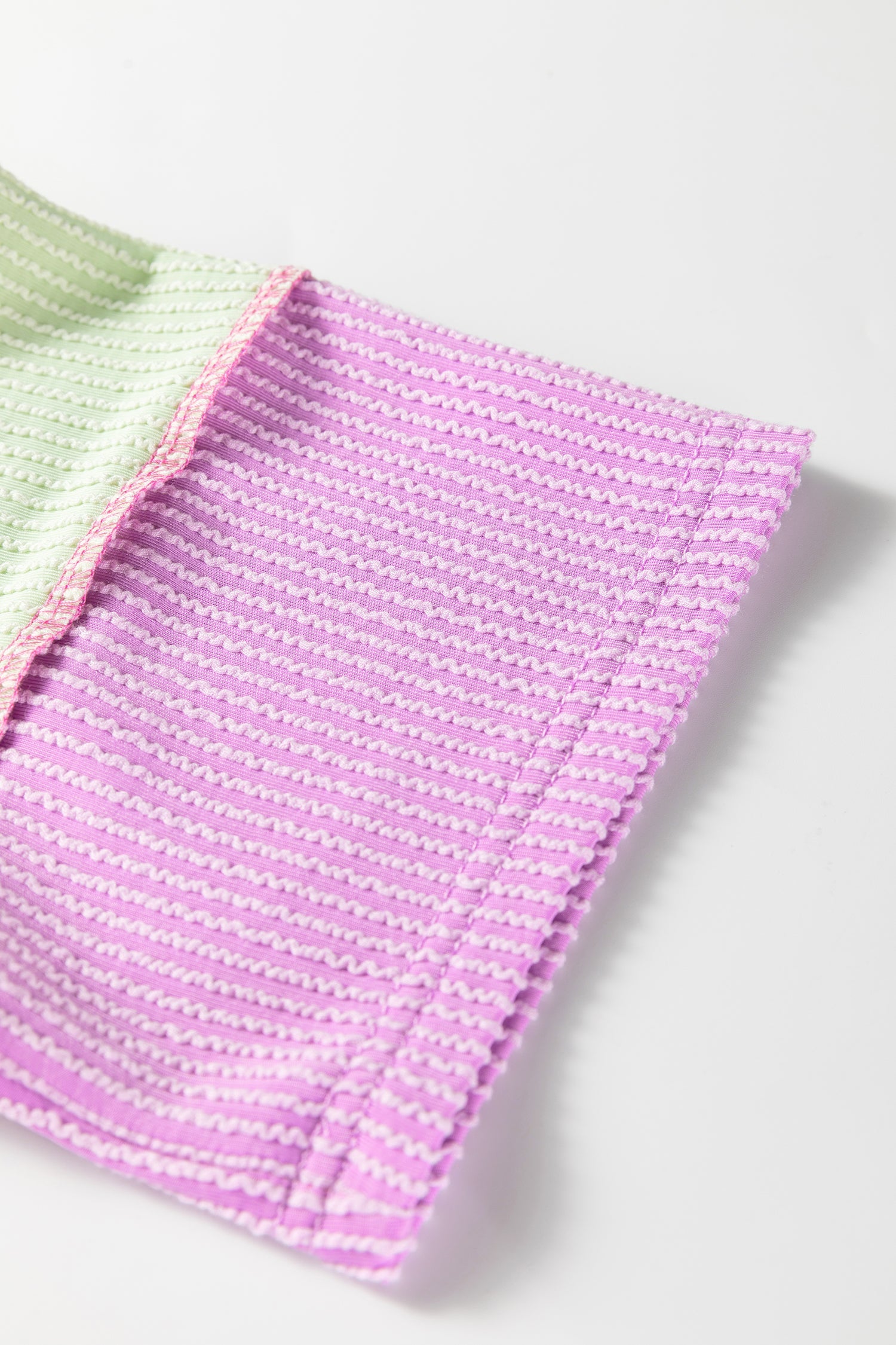 Colorblock Patchwork Henley Short-Sleeved T Shirt in Pink