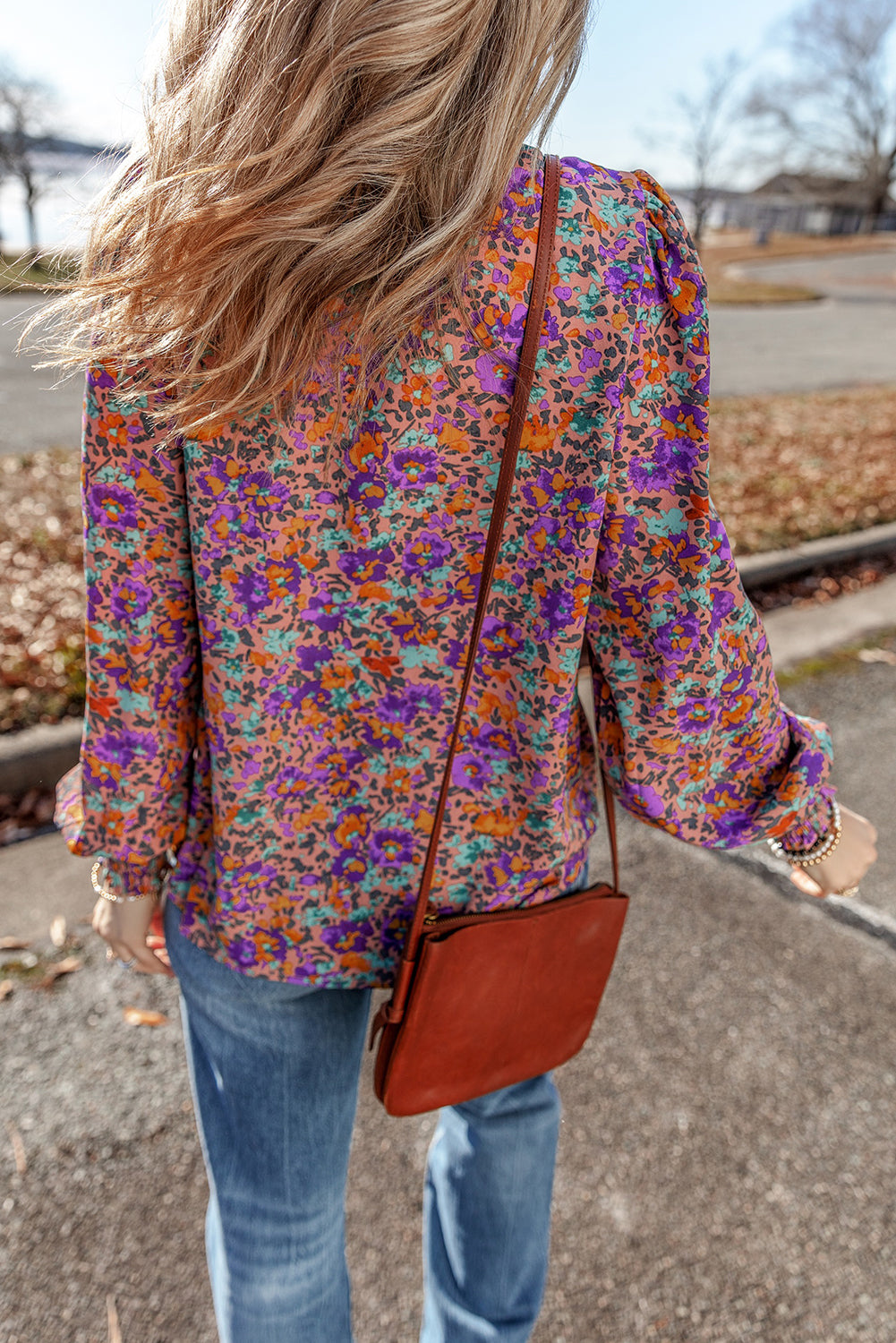 Blouse à col rond à volants et manchettes froncées à imprimé floral