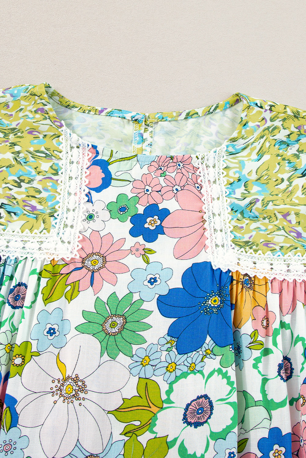 Blouse À Imprimé Floral Mélangé Et Bordure En Dentelle À Manches Bulles