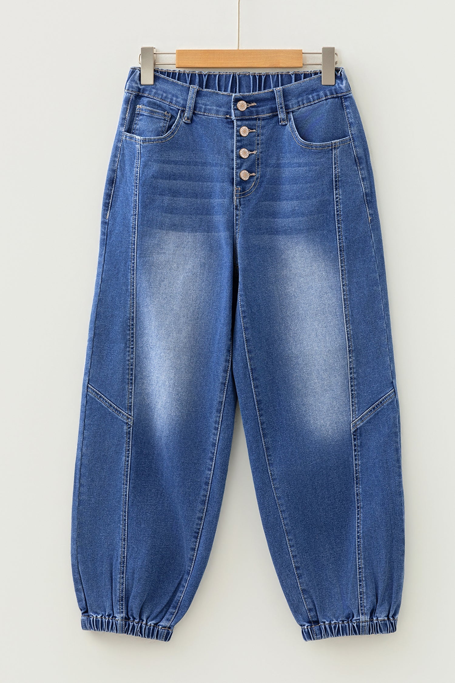 4 Tapered Buttons Front Everyday Easy-Fit Fit Jeans in Blue