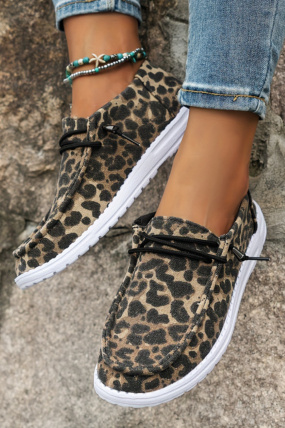 Lace-up Decor Leopard Canvas Shoes