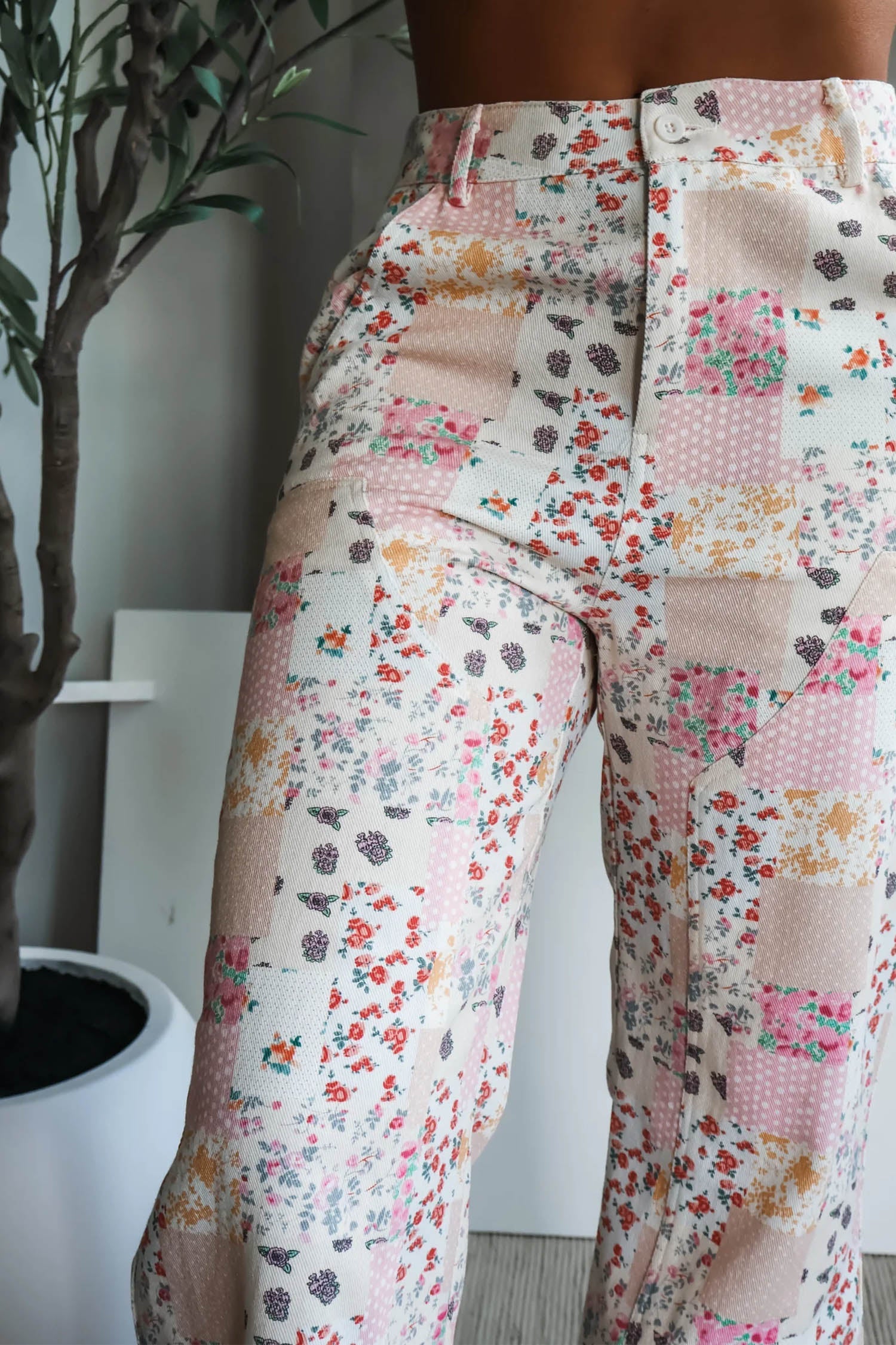 Patchwork Wide-Leg Floral Wide-Leg Full Length Jeans in Pink