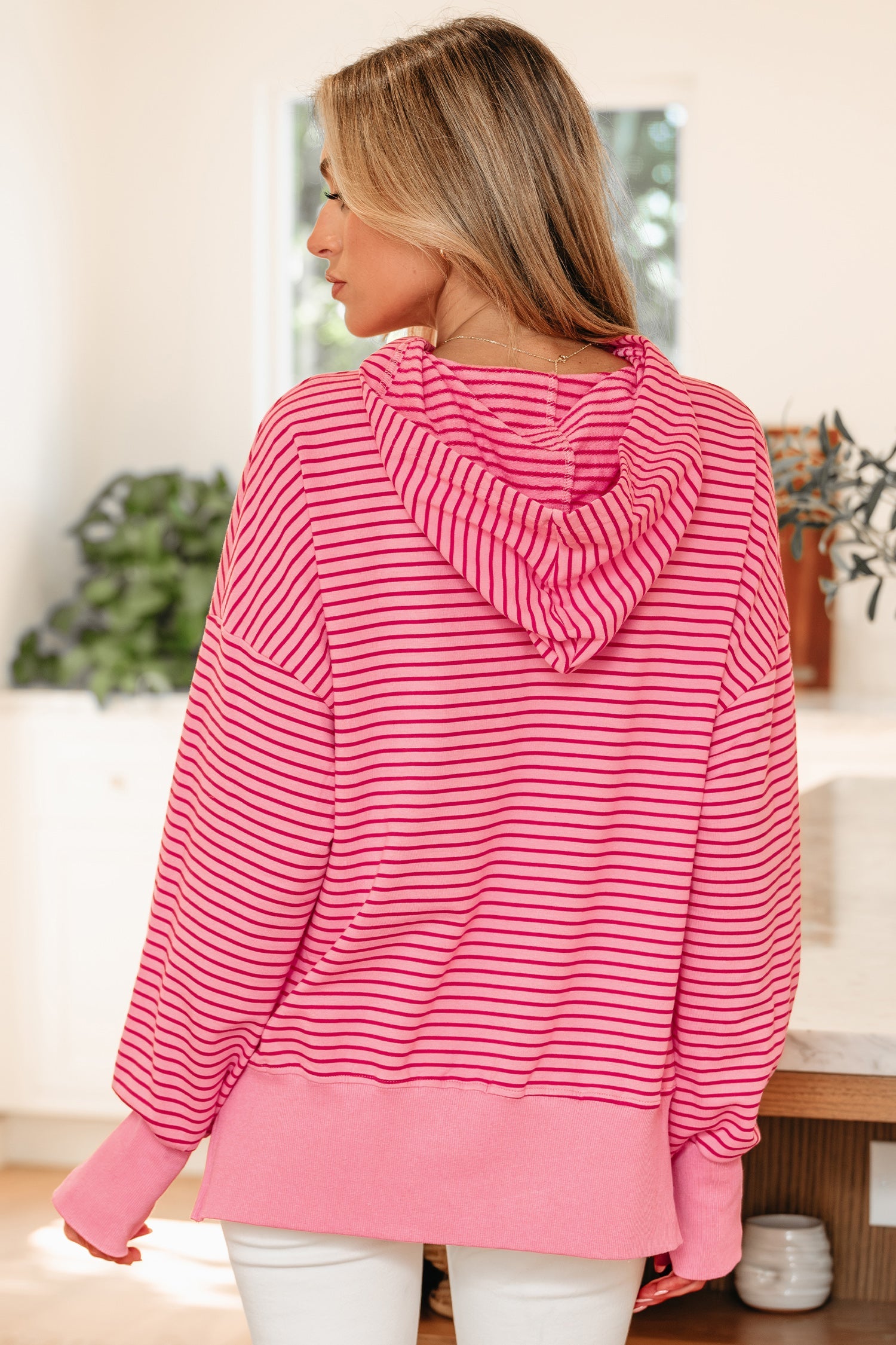 Slits Thumbhole Side Drop-Shoulder Easy-Fit Fit Hoodie