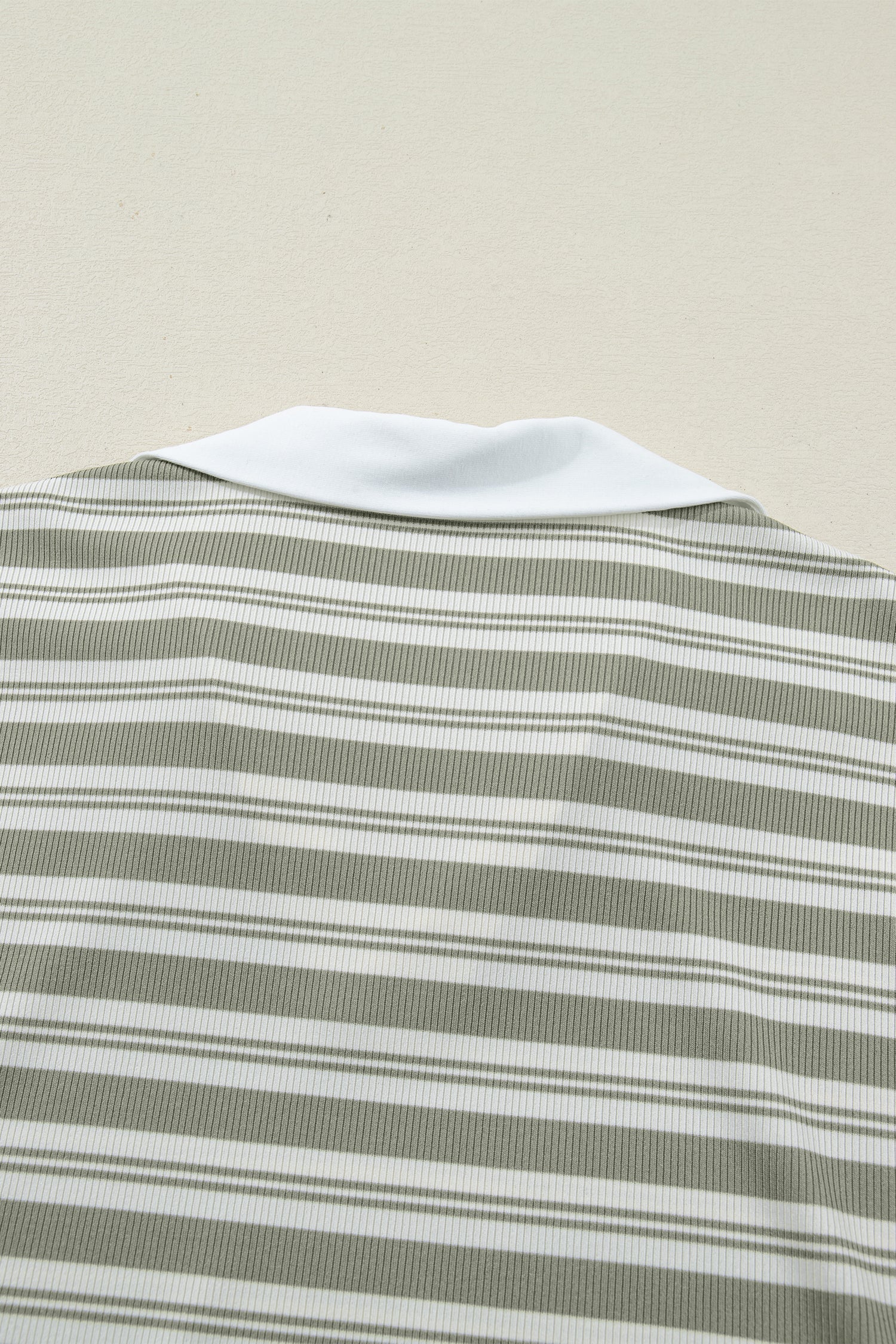 T Stripe Short-Sleeved Shirt Midi Dress Featuring Pockets in Green